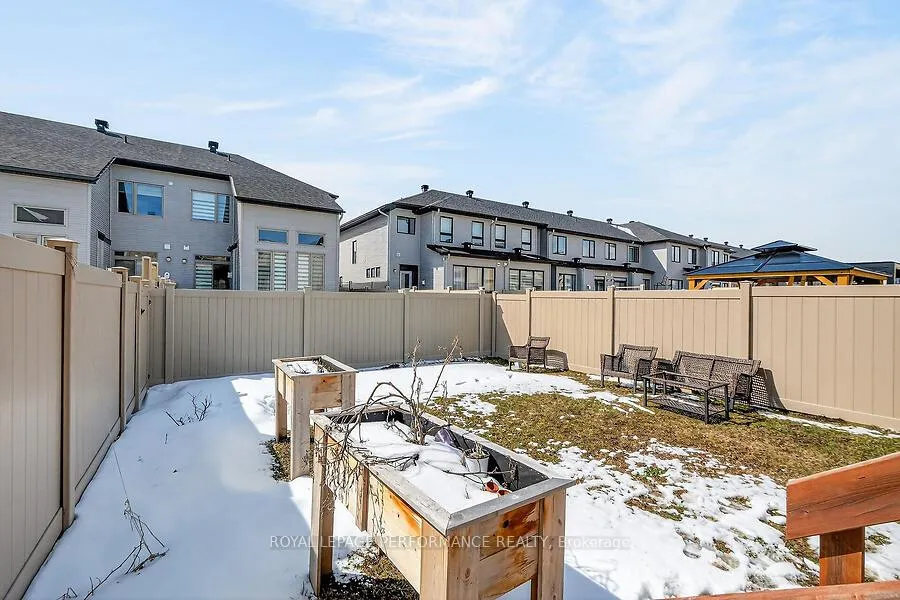 Photo 30 of 790 Cairn Cres E, Ottawa, Mer Bleue/Bradley Estates/Anderson Park — HOMEH