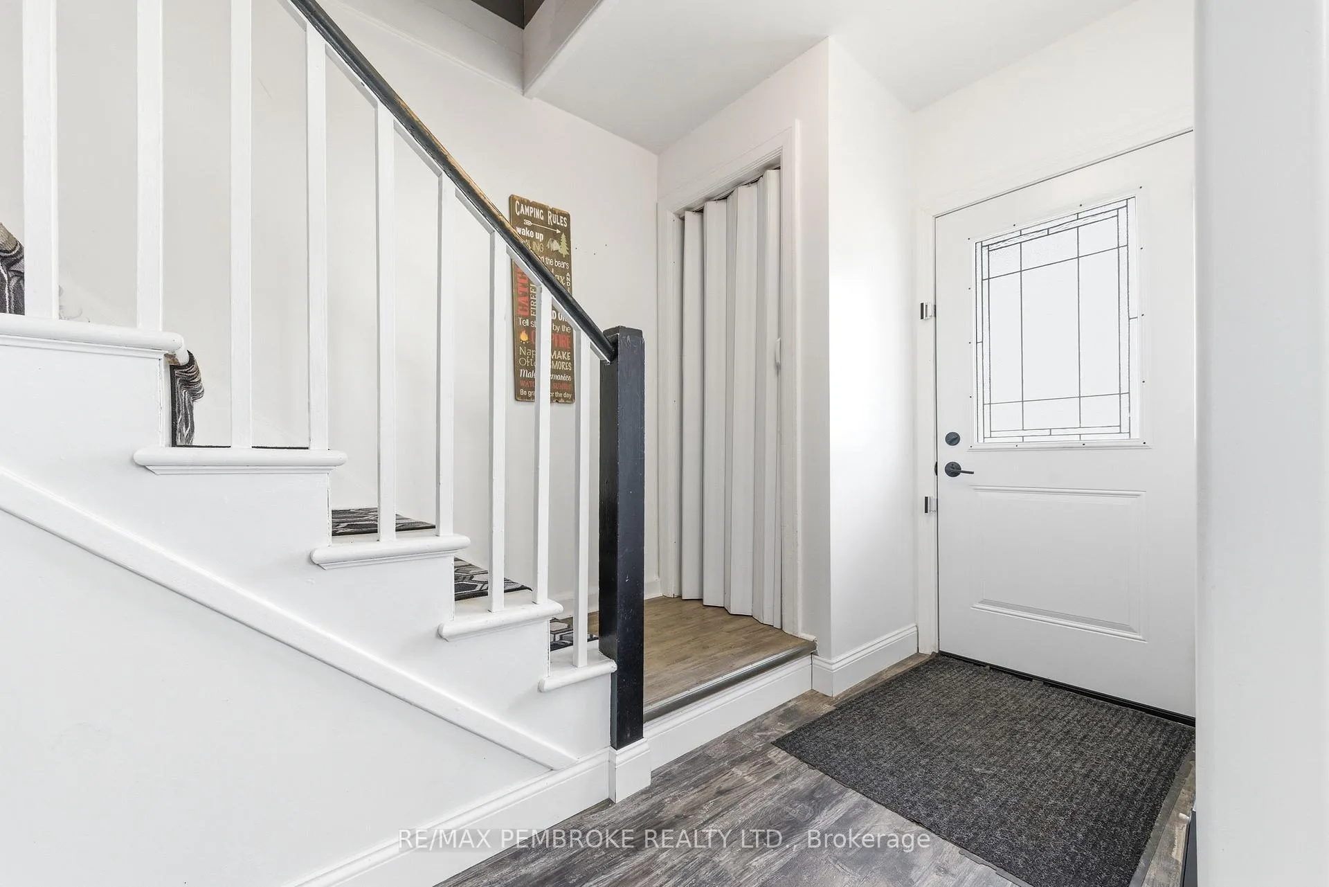 Photo 3 of 15 Alder Crescent, Deep River — HOMEH