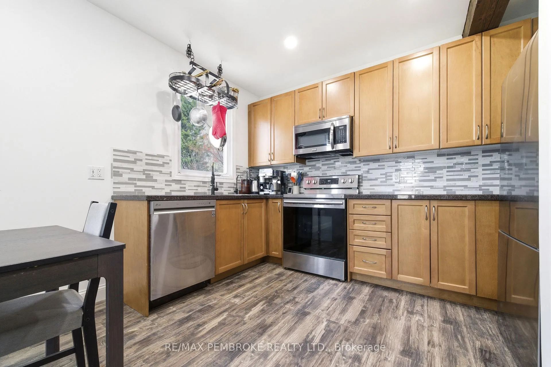 Photo 14 of 15 Alder Crescent, Deep River — HOMEH