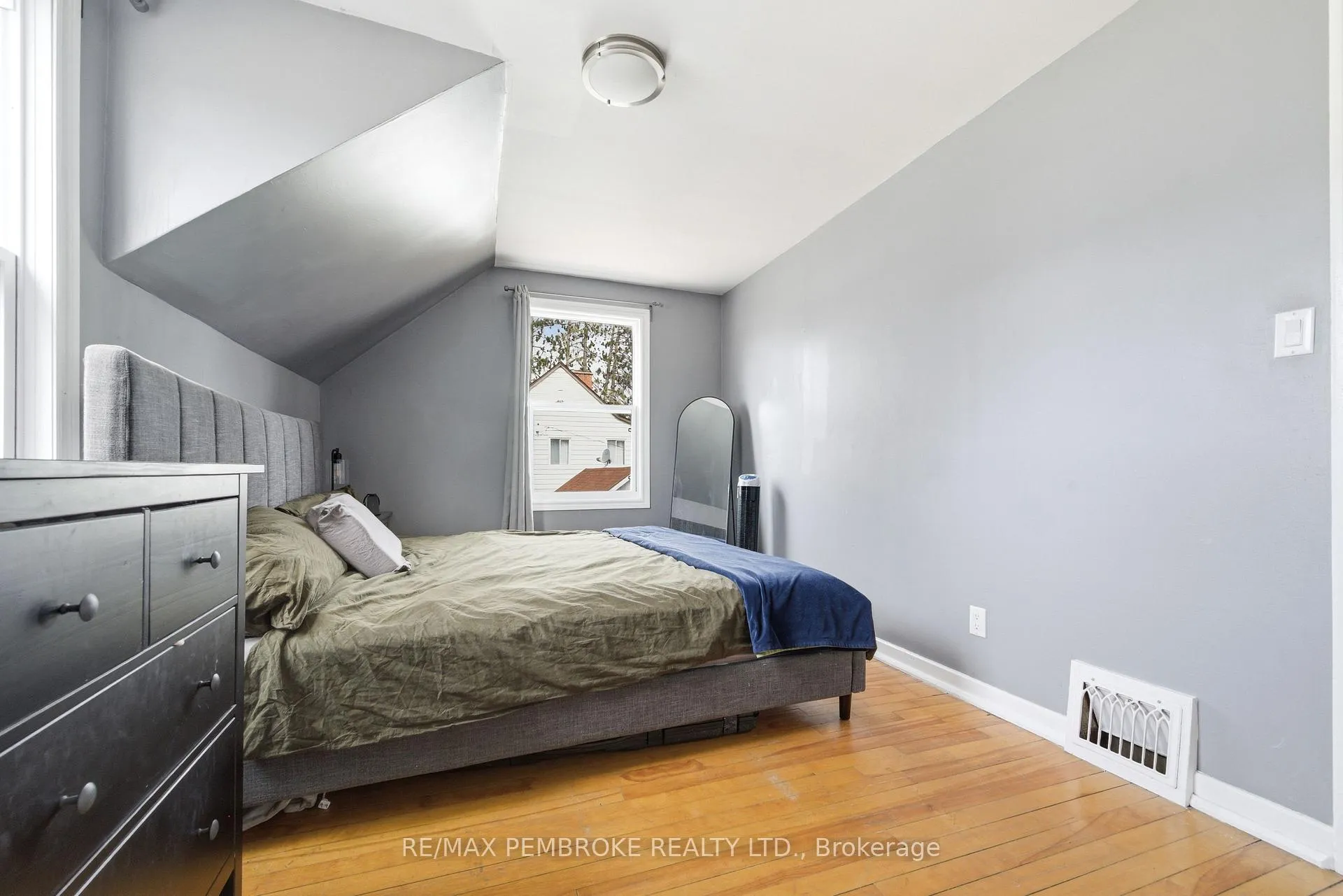 Photo 16 of 15 Alder Crescent, Deep River — HOMEH