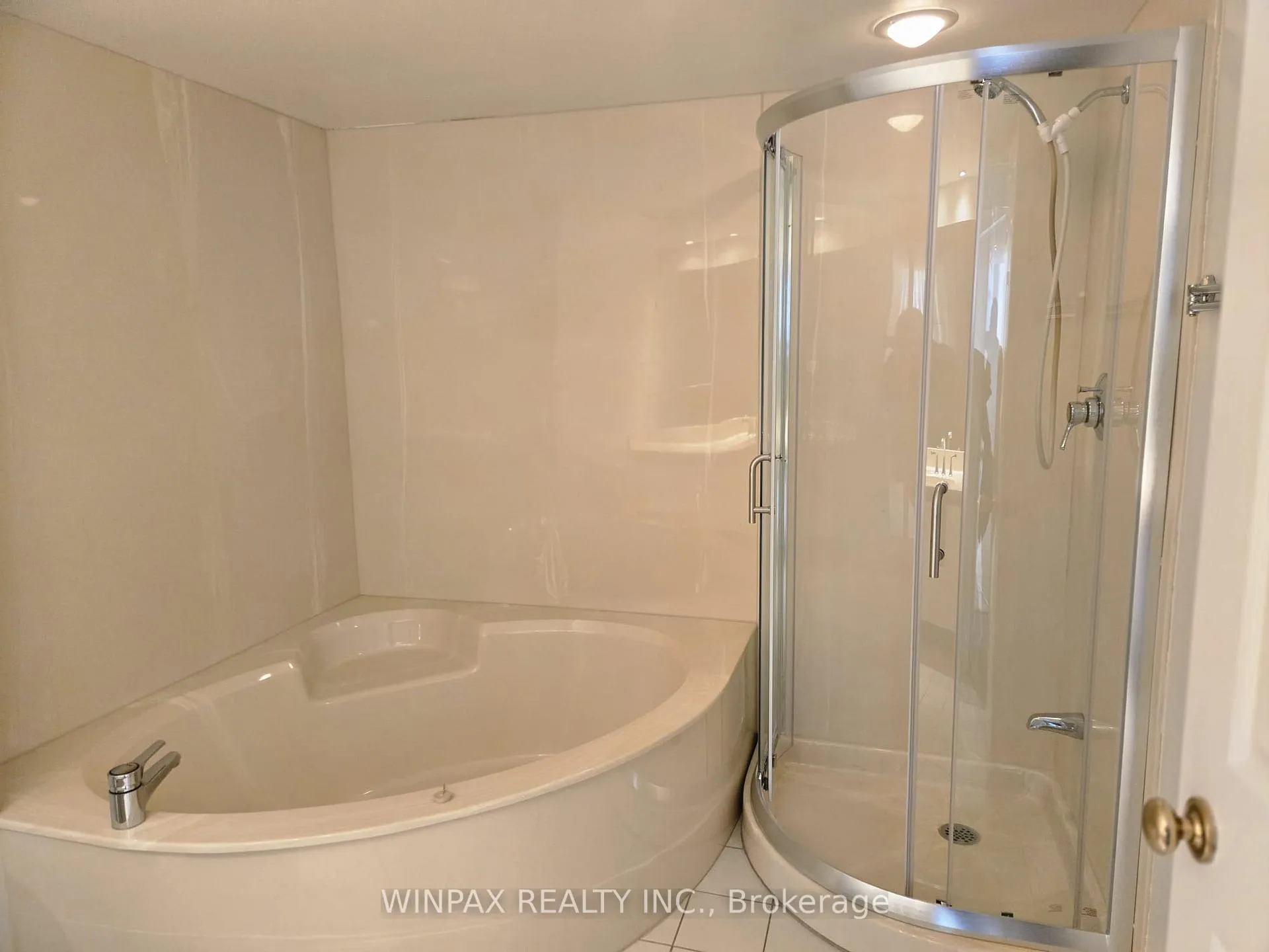 Photo 32 of Unit 1202, 20 Harding Boulevard, Richmond Hill, North Richvale — HOMEH