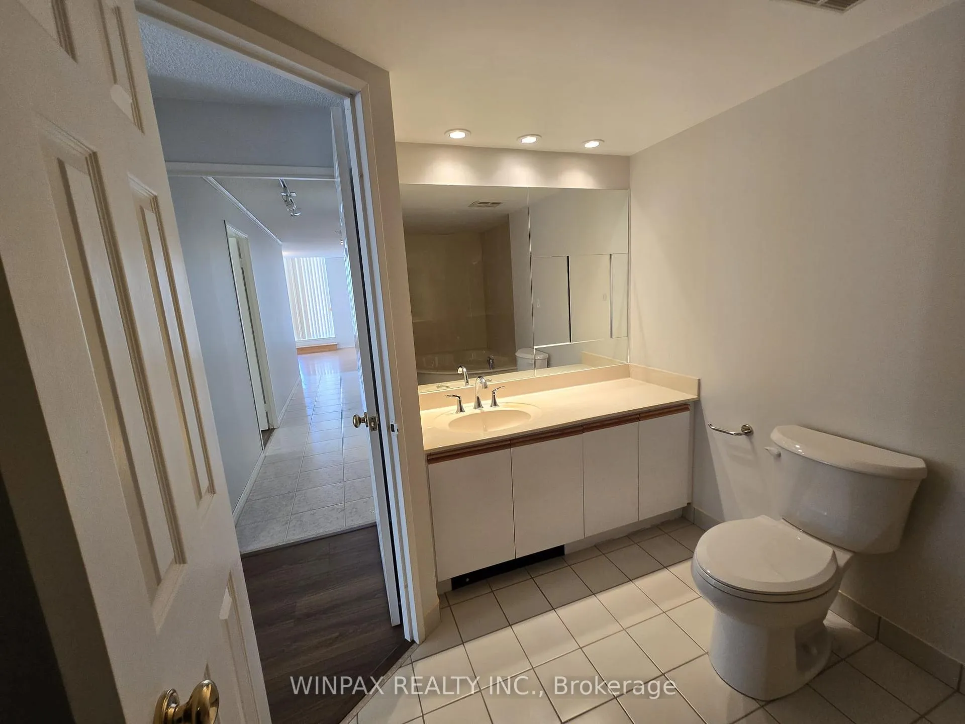 Photo 35 of Unit 1202, 20 Harding Boulevard, Richmond Hill, North Richvale — HOMEH