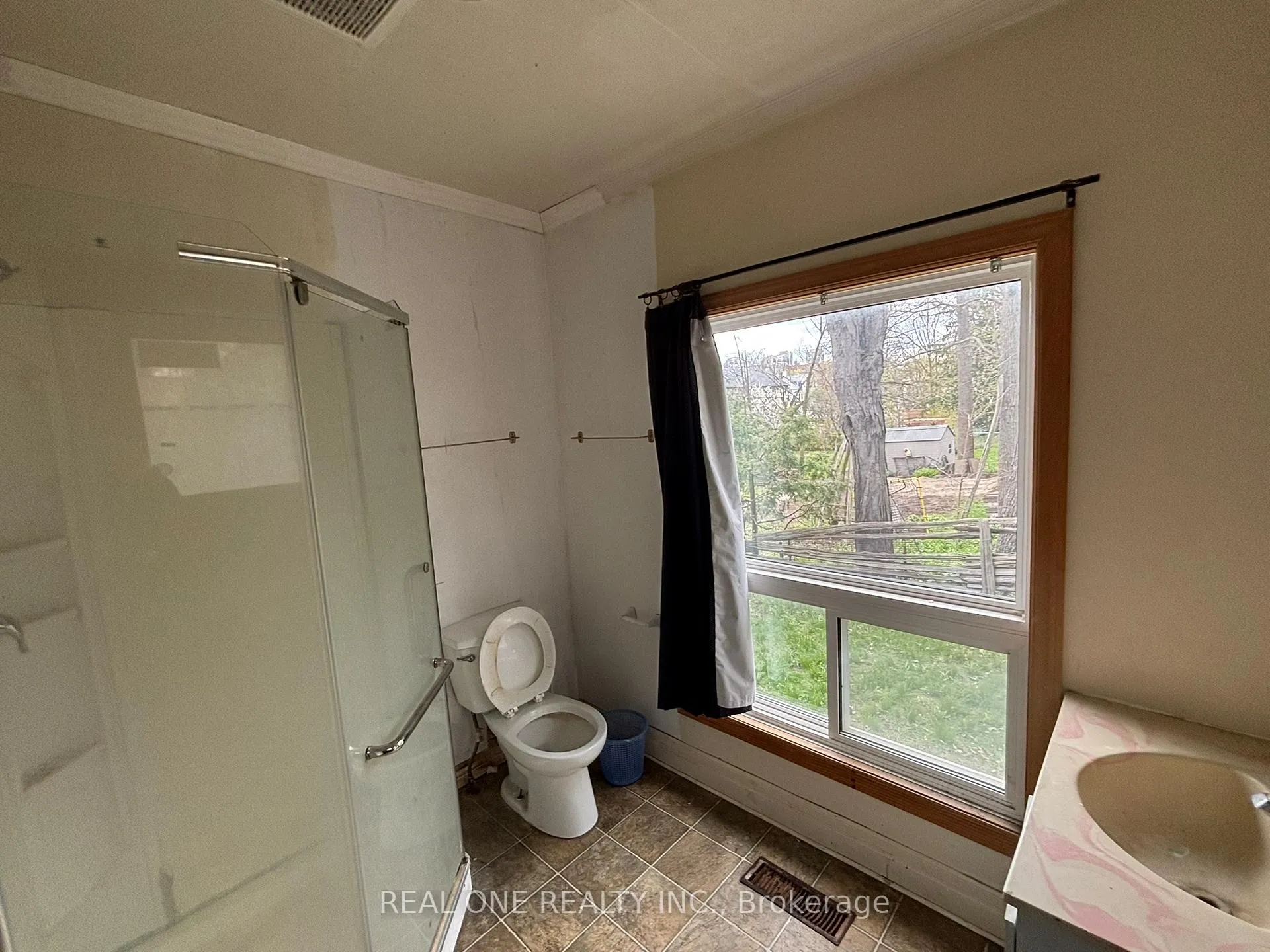 Photo 21 of 93 Peppler Street, Waterloo, Beechwood/University — HOMEH