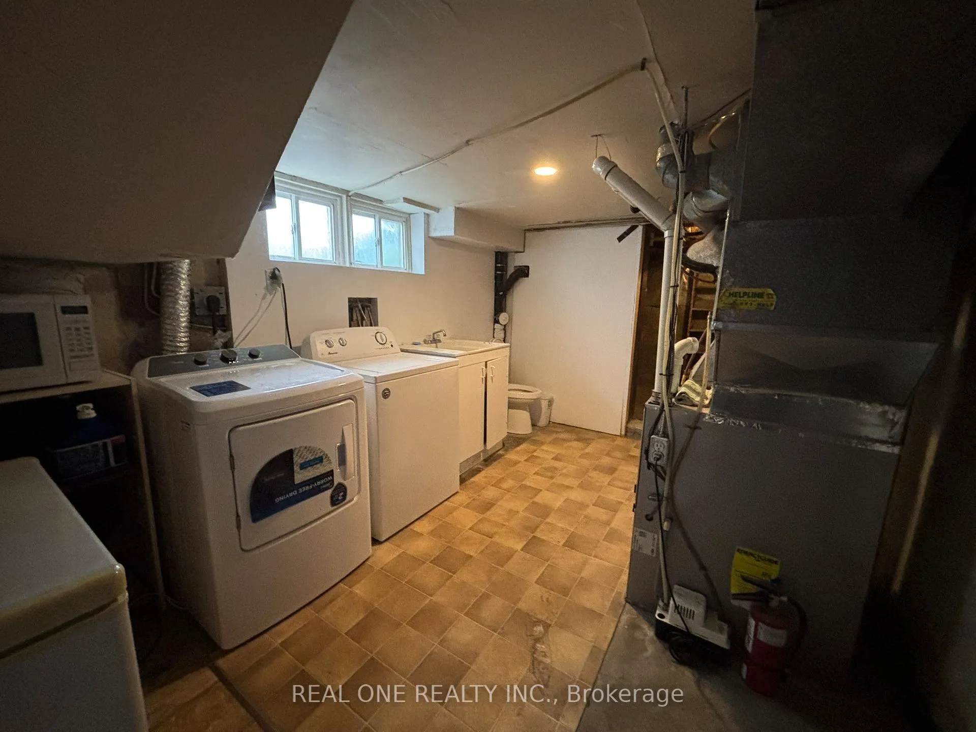 Photo 27 of 93 Peppler Street, Waterloo, Beechwood/University — HOMEH
