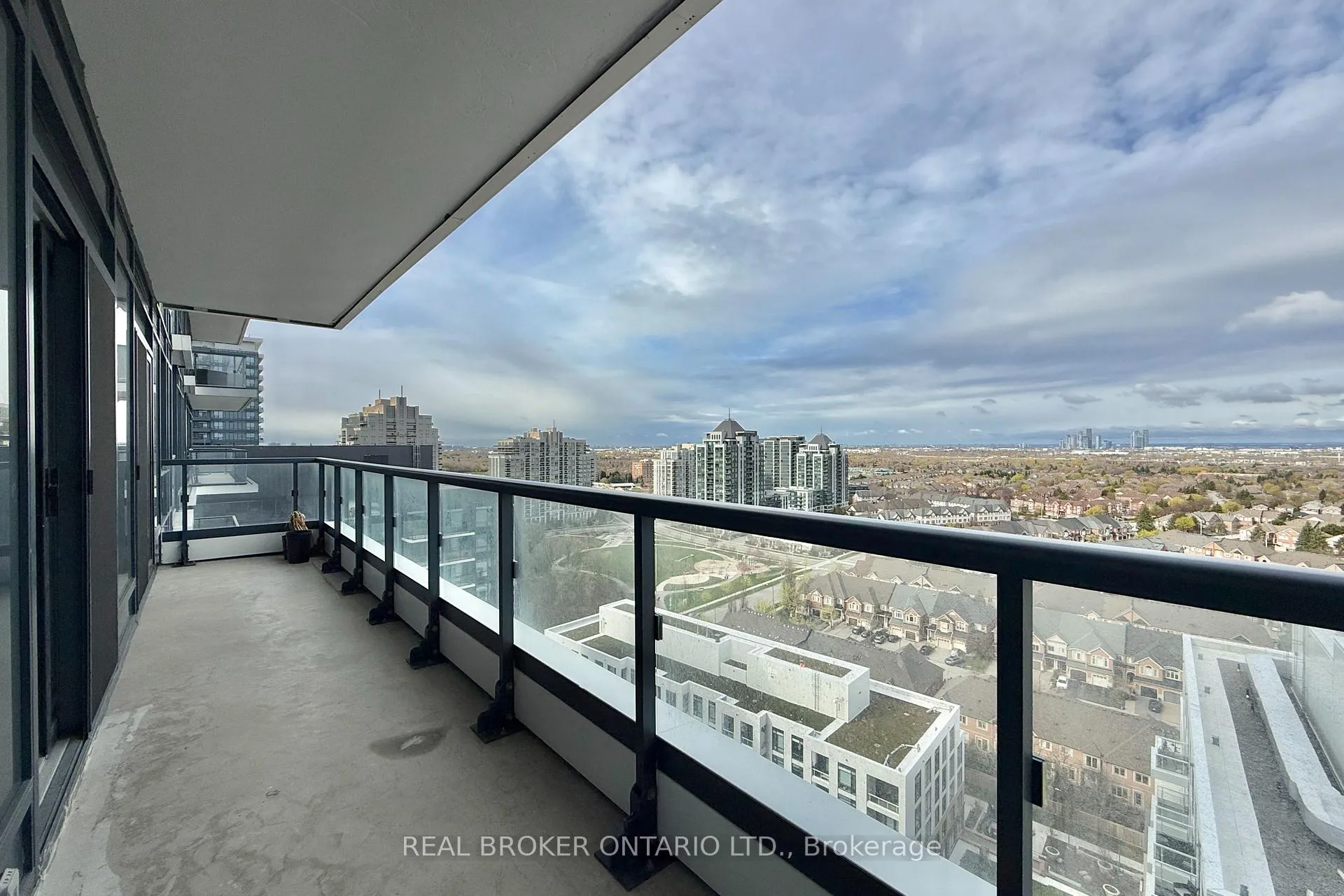 Photo 13 of Unit 1801, 7950 Bathurst Street, Vaughan, Beverley Glen — HOMEH