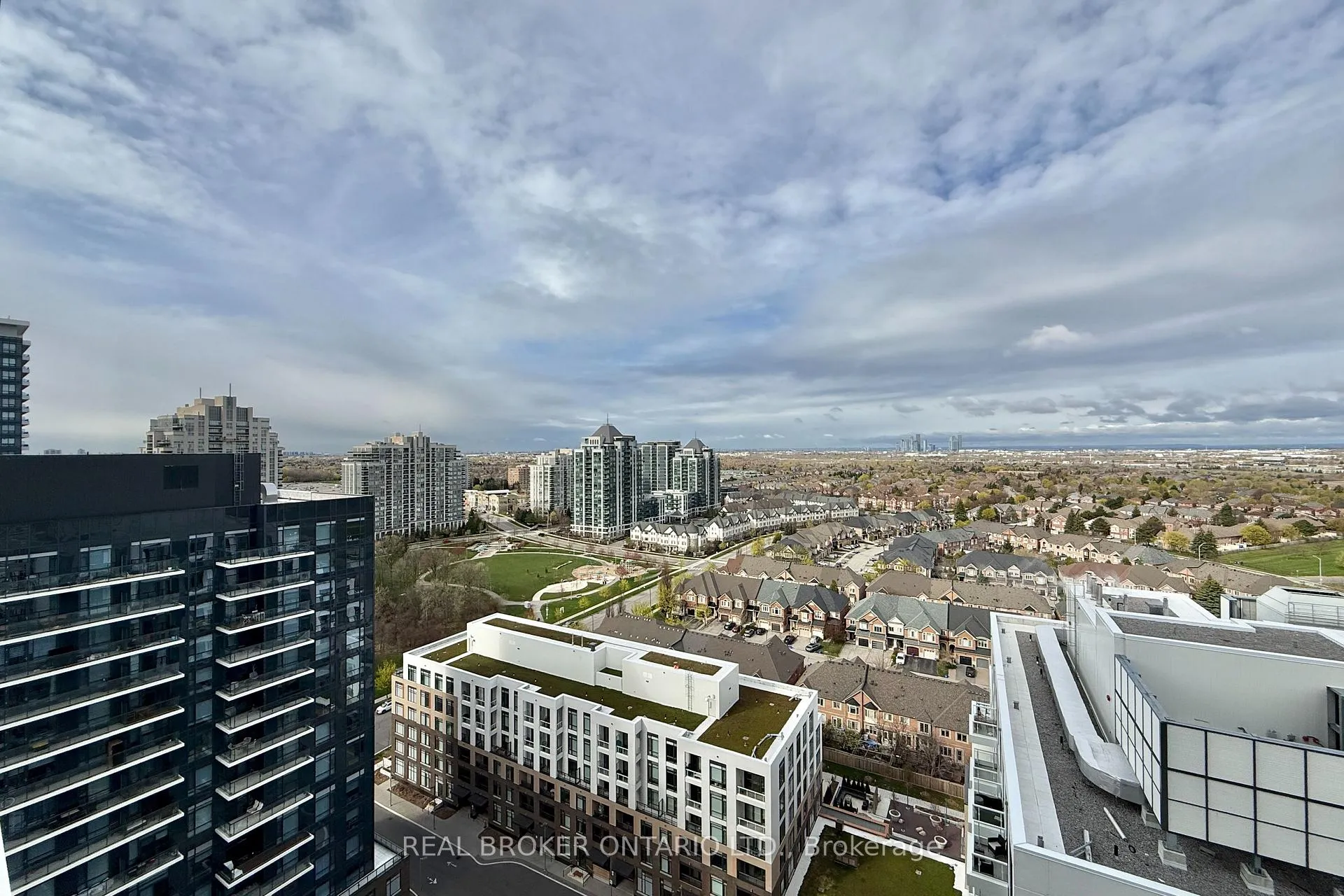 Photo 14 of Unit 1801, 7950 Bathurst Street, Vaughan, Beverley Glen — HOMEH