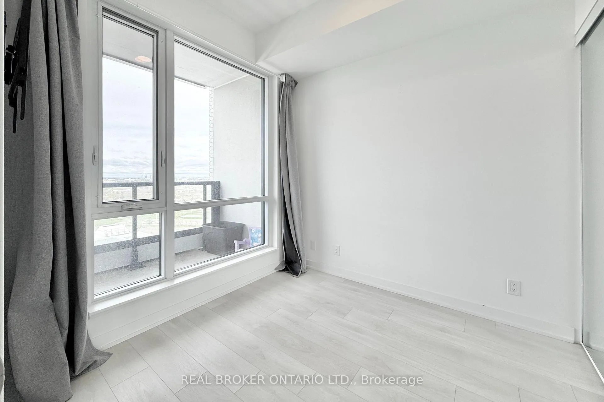 Photo 18 of Unit 1801, 7950 Bathurst Street, Vaughan, Beverley Glen — HOMEH