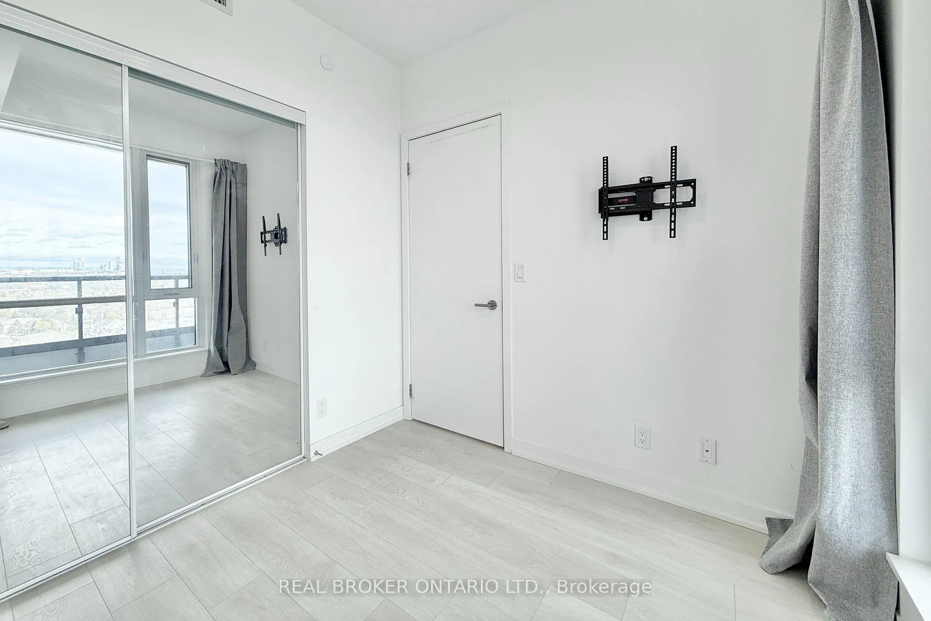 Photo 19 of Unit 1801, 7950 Bathurst Street, Vaughan, Beverley Glen — HOMEH