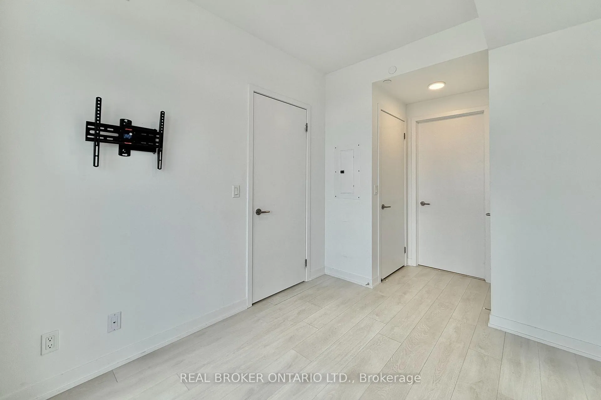 Photo 21 of Unit 1801, 7950 Bathurst Street, Vaughan, Beverley Glen — HOMEH