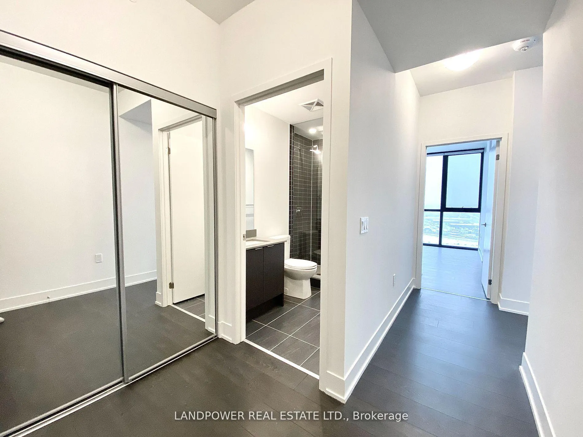 Photo 9 of Unit 1308, 2908 Highway 7 Road, Vaughan, Concord — HOMEH