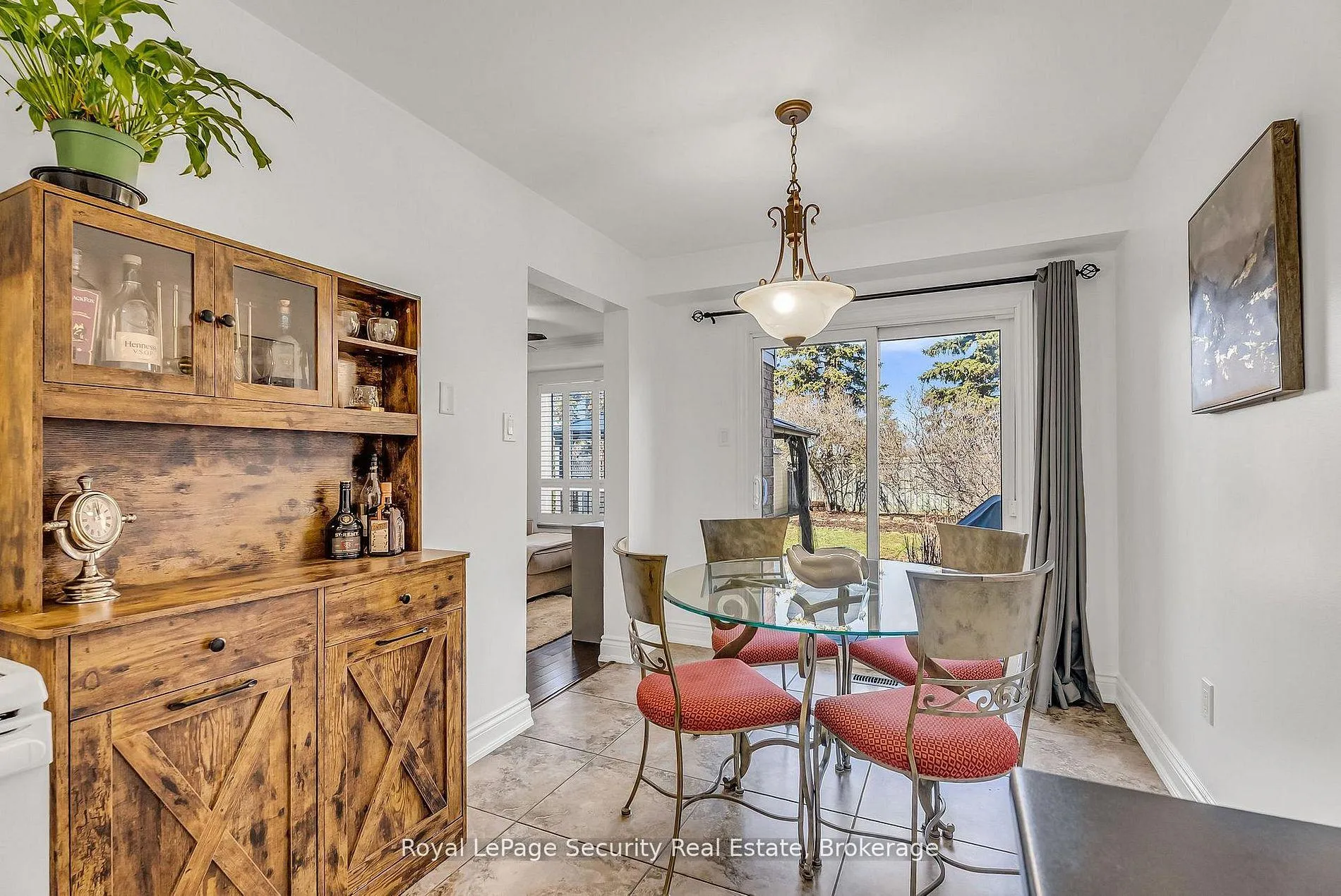 Photo 12 of 1197 Beaver Valley Crescent, Oshawa, Northglen — HOMEH