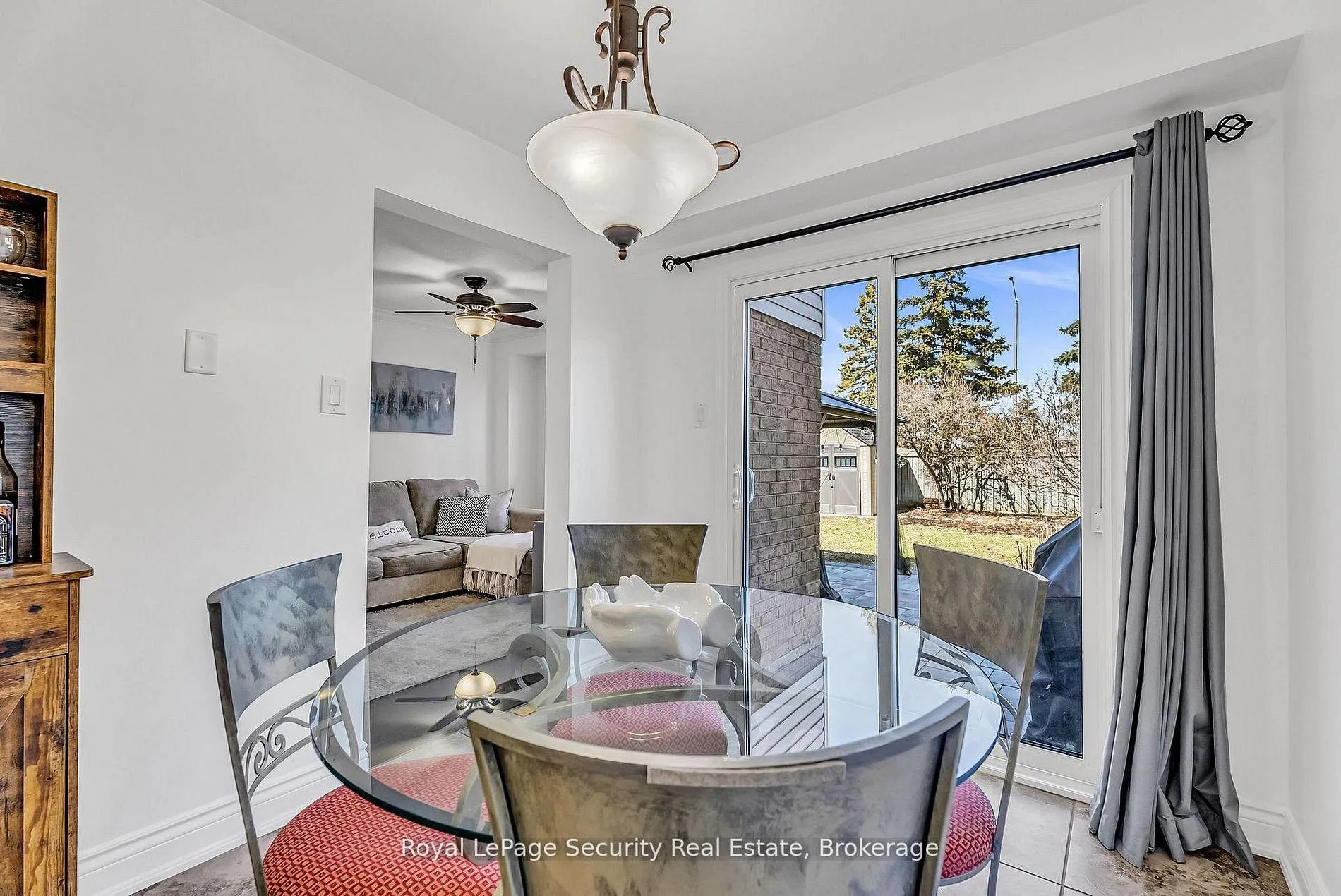 Photo 13 of 1197 Beaver Valley Crescent, Oshawa, Northglen — HOMEH