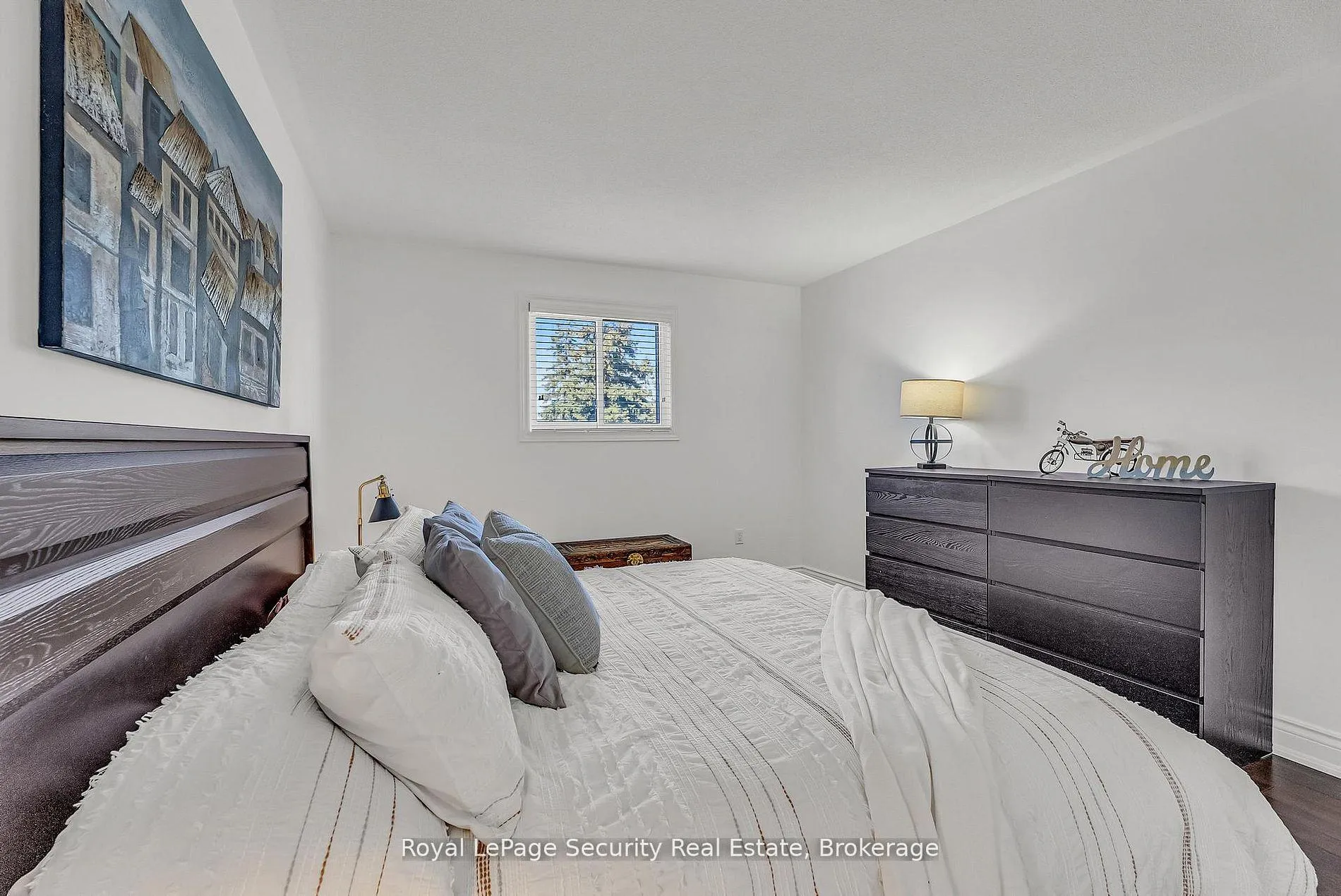 Photo 18 of 1197 Beaver Valley Crescent, Oshawa, Northglen — HOMEH