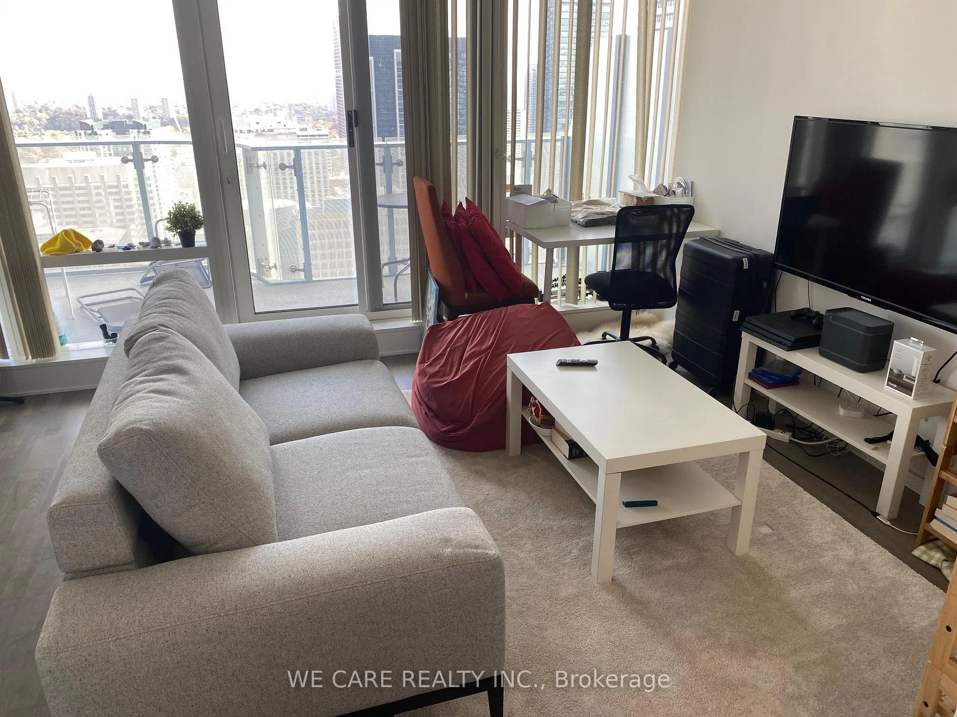 Photo 3 of Unit 3502, 1 Bloor Street E, Toronto, Church-Yonge Corridor — HOMEH