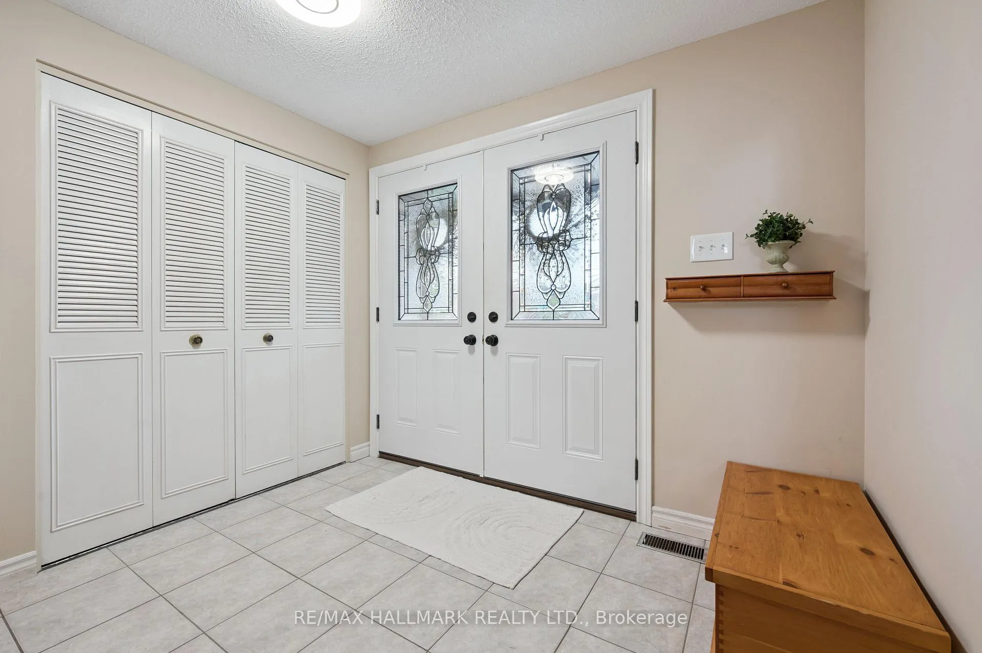 Photo 5 of 54 Blackwell Drive, Kitchener — HOMEH
