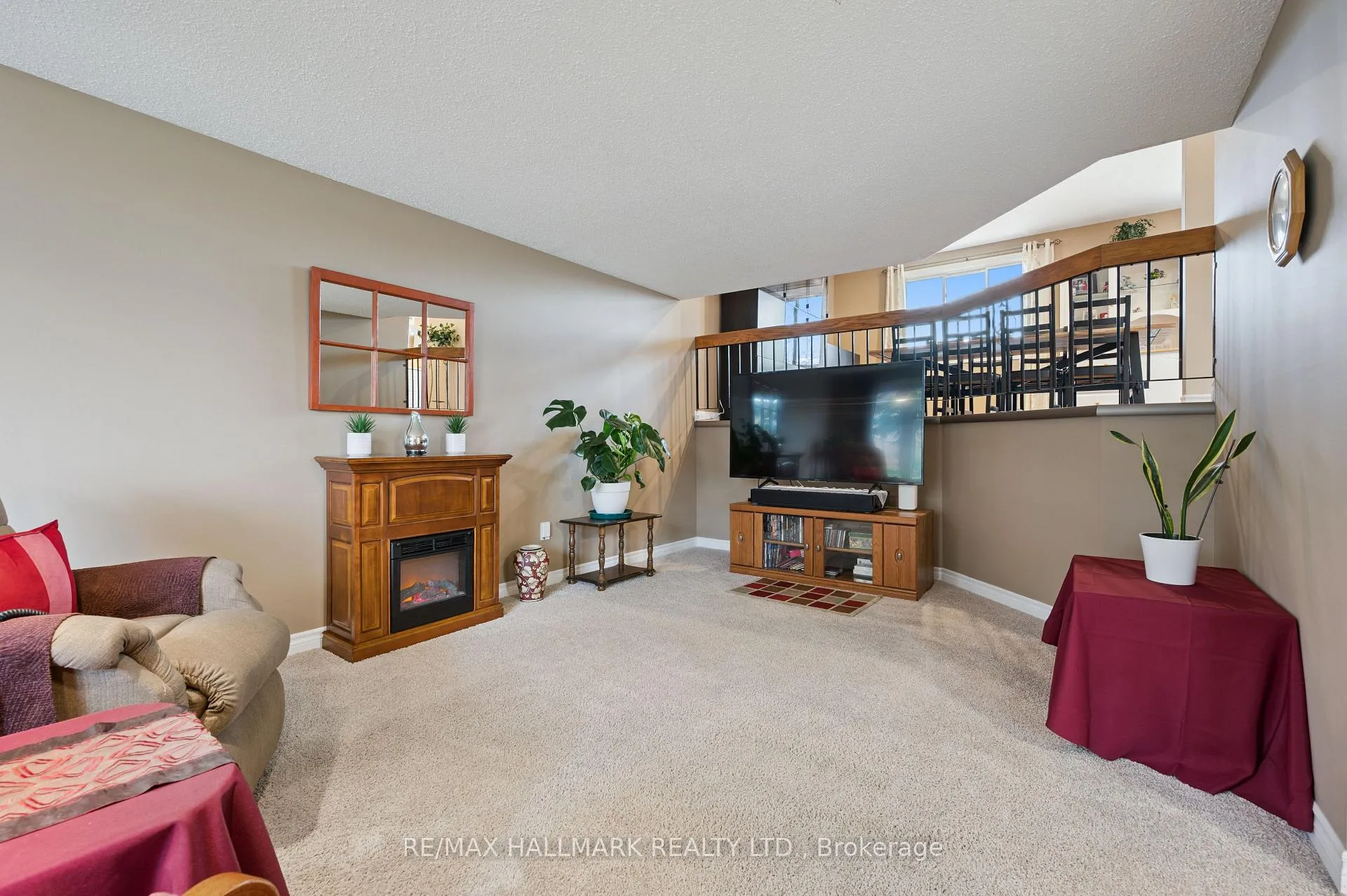 Photo 8 of 54 Blackwell Drive, Kitchener — HOMEH