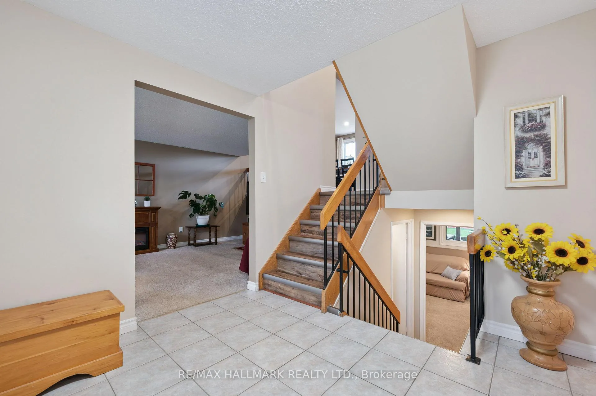 Photo 9 of 54 Blackwell Drive, Kitchener — HOMEH