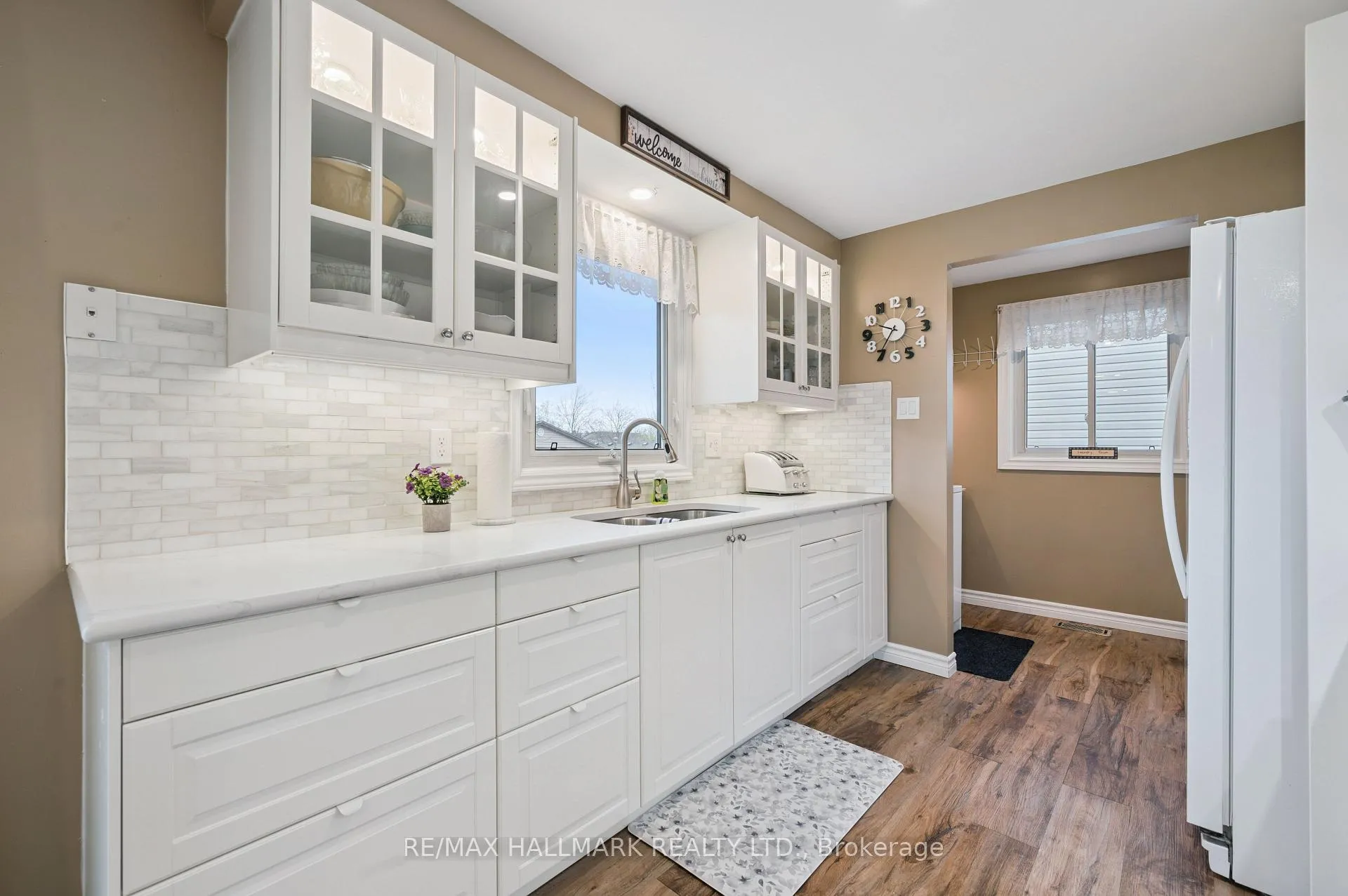 Photo 13 of 54 Blackwell Drive, Kitchener — HOMEH