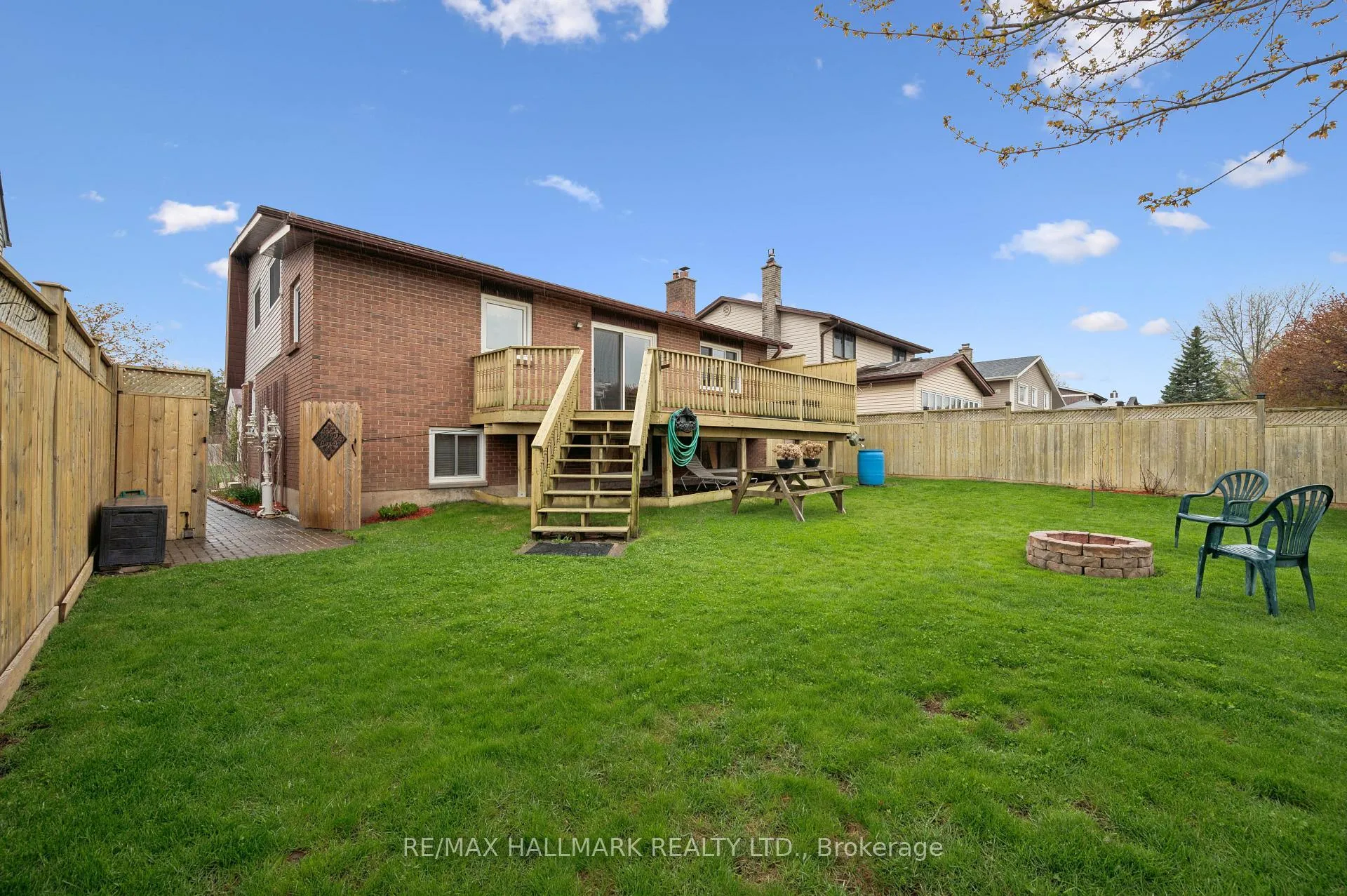 Photo 35 of 54 Blackwell Drive, Kitchener — HOMEH