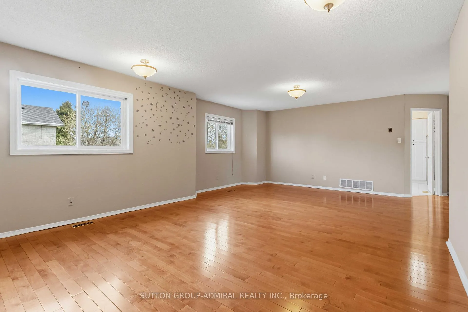 Photo 17 of 21 Kersey Crescent, Richmond Hill, North Richvale — HOMEH