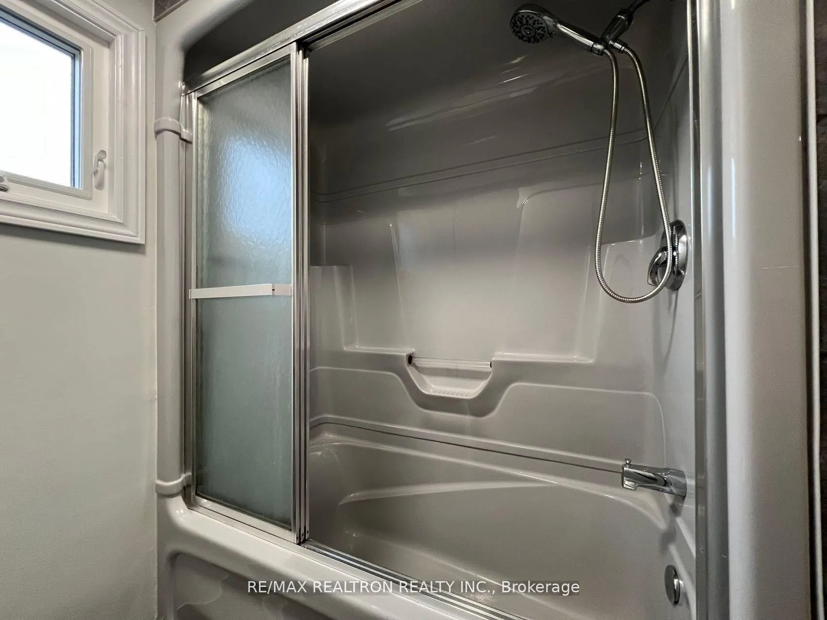 Photo 15 of Unit Upper, 163 Ingleton Boulevard, Scarborough, Milliken — HOMEH