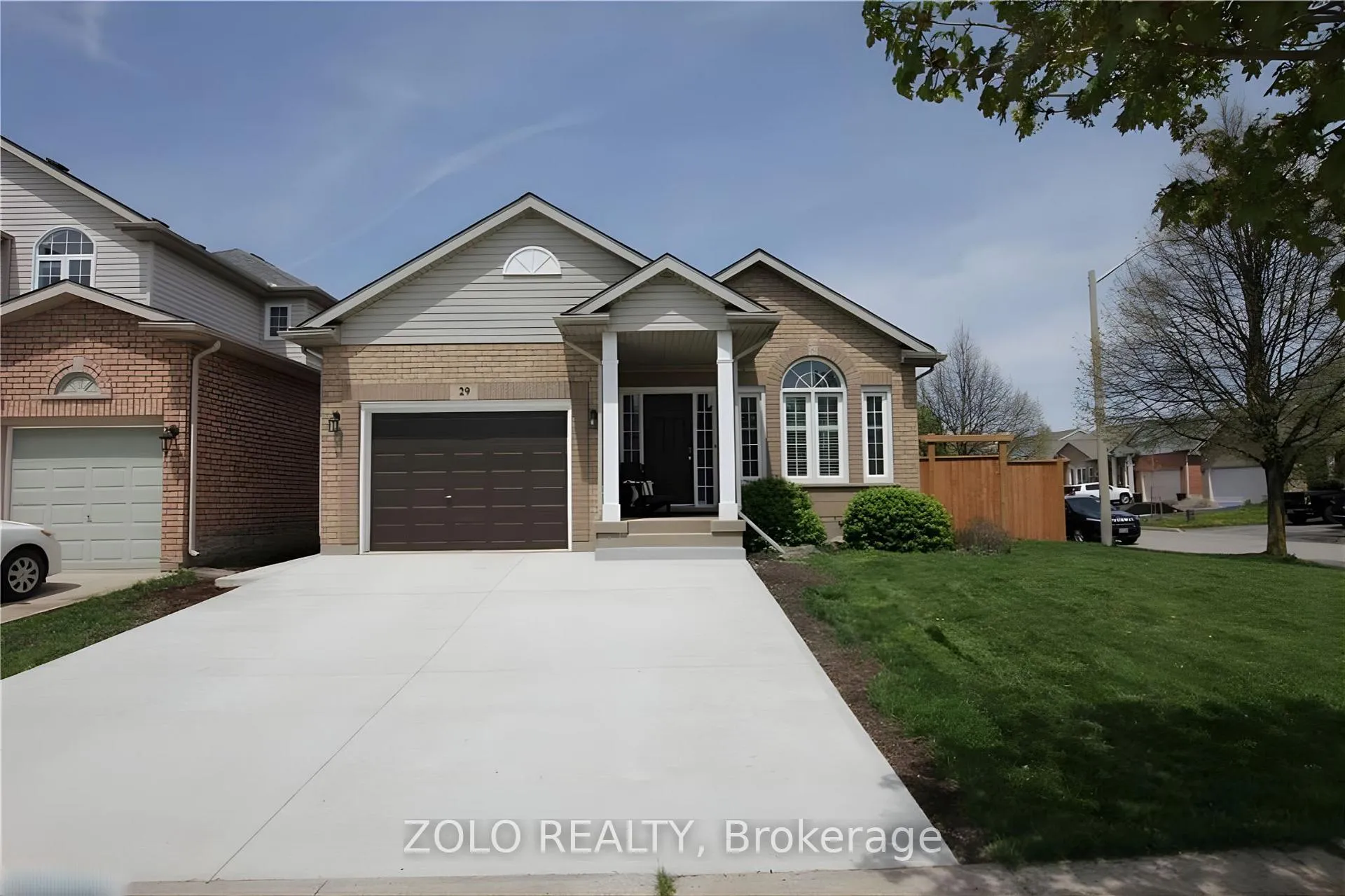 Photo 3 of 29 Summers Drive, Thorold, Confederation Heights — HOMEH
