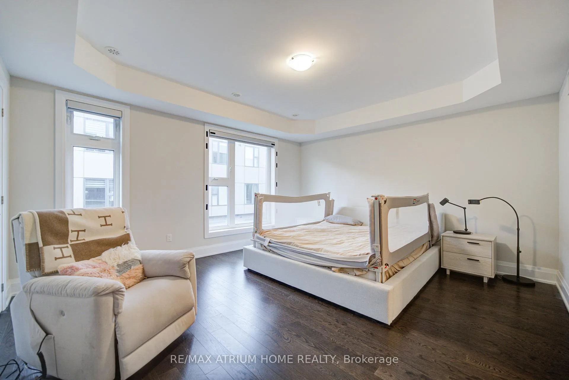 Photo 12 of 135 Smallwood Circle, Vaughan, Brownridge — HOMEH