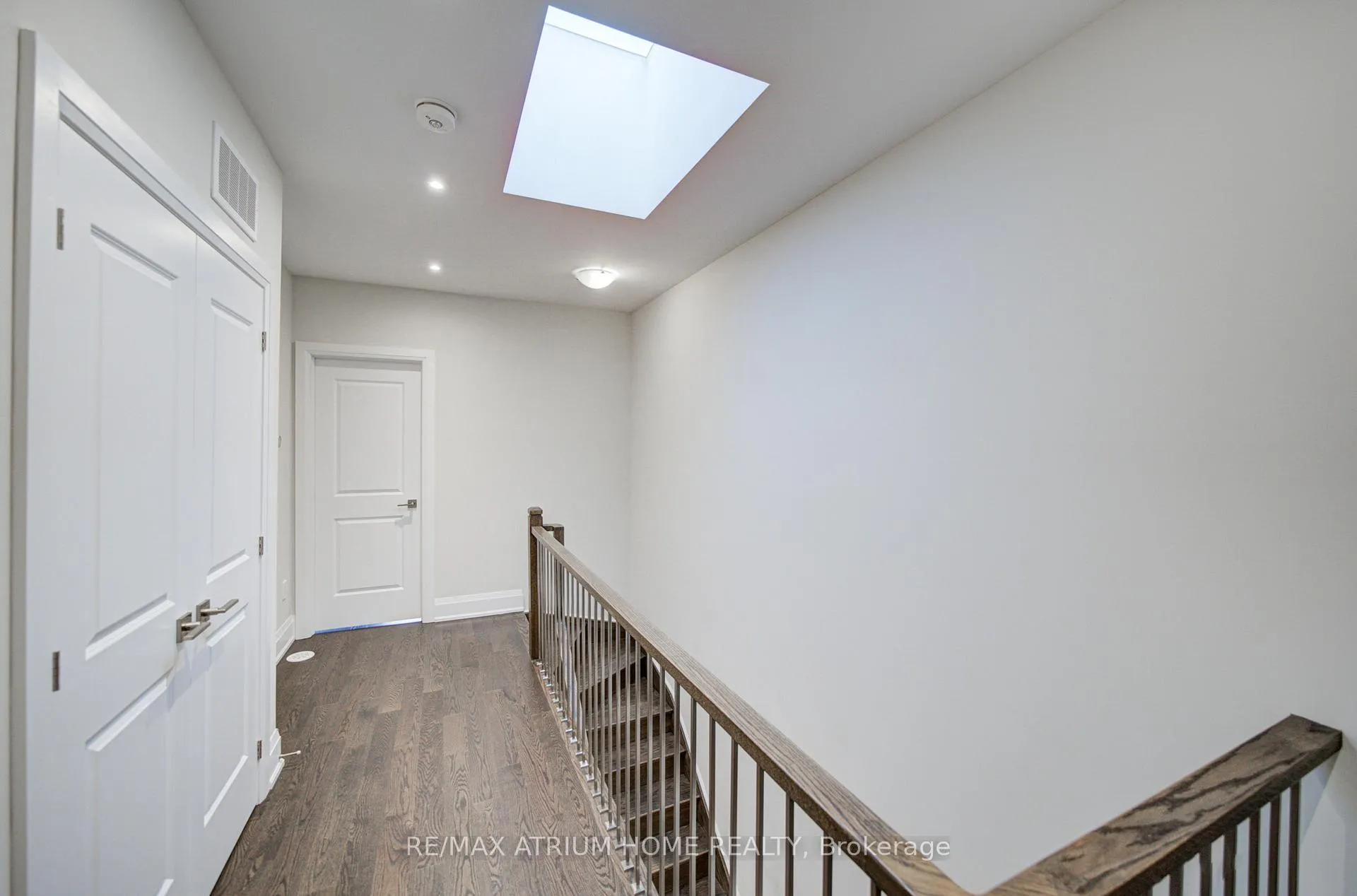 Photo 19 of 135 Smallwood Circle, Vaughan, Brownridge — HOMEH