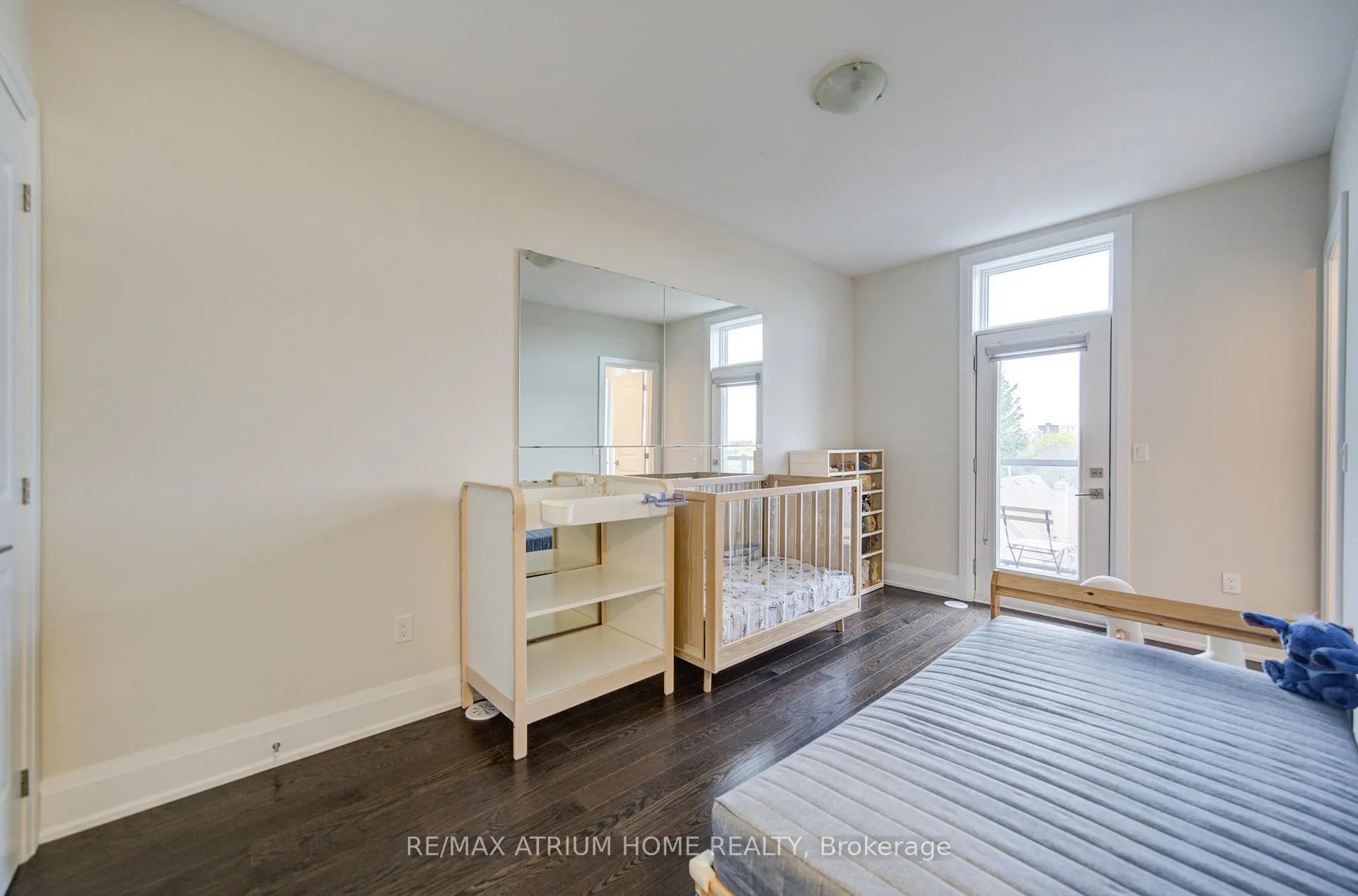 Photo 24 of 135 Smallwood Circle, Vaughan, Brownridge — HOMEH