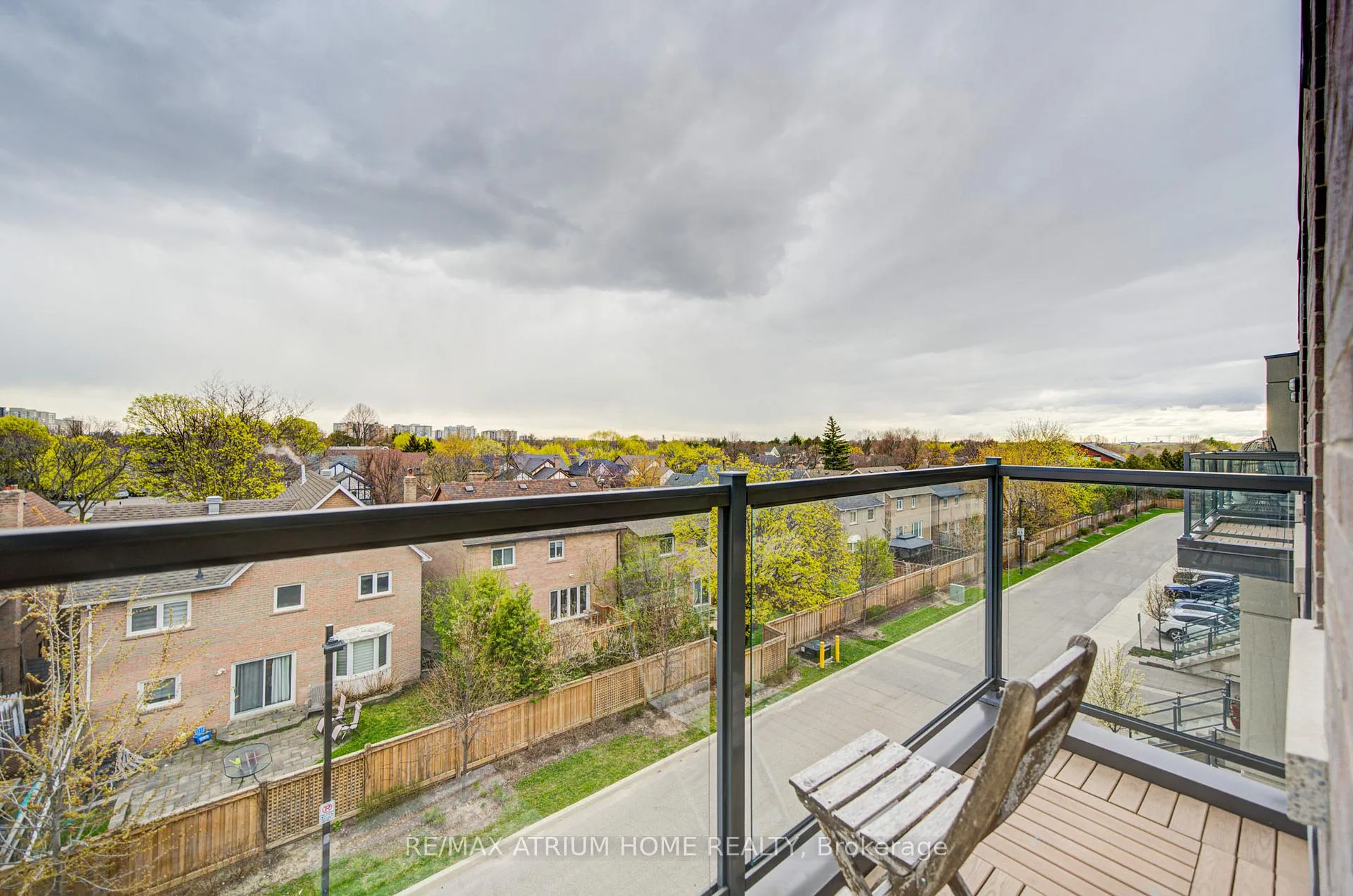 Photo 25 of 135 Smallwood Circle, Vaughan, Brownridge — HOMEH