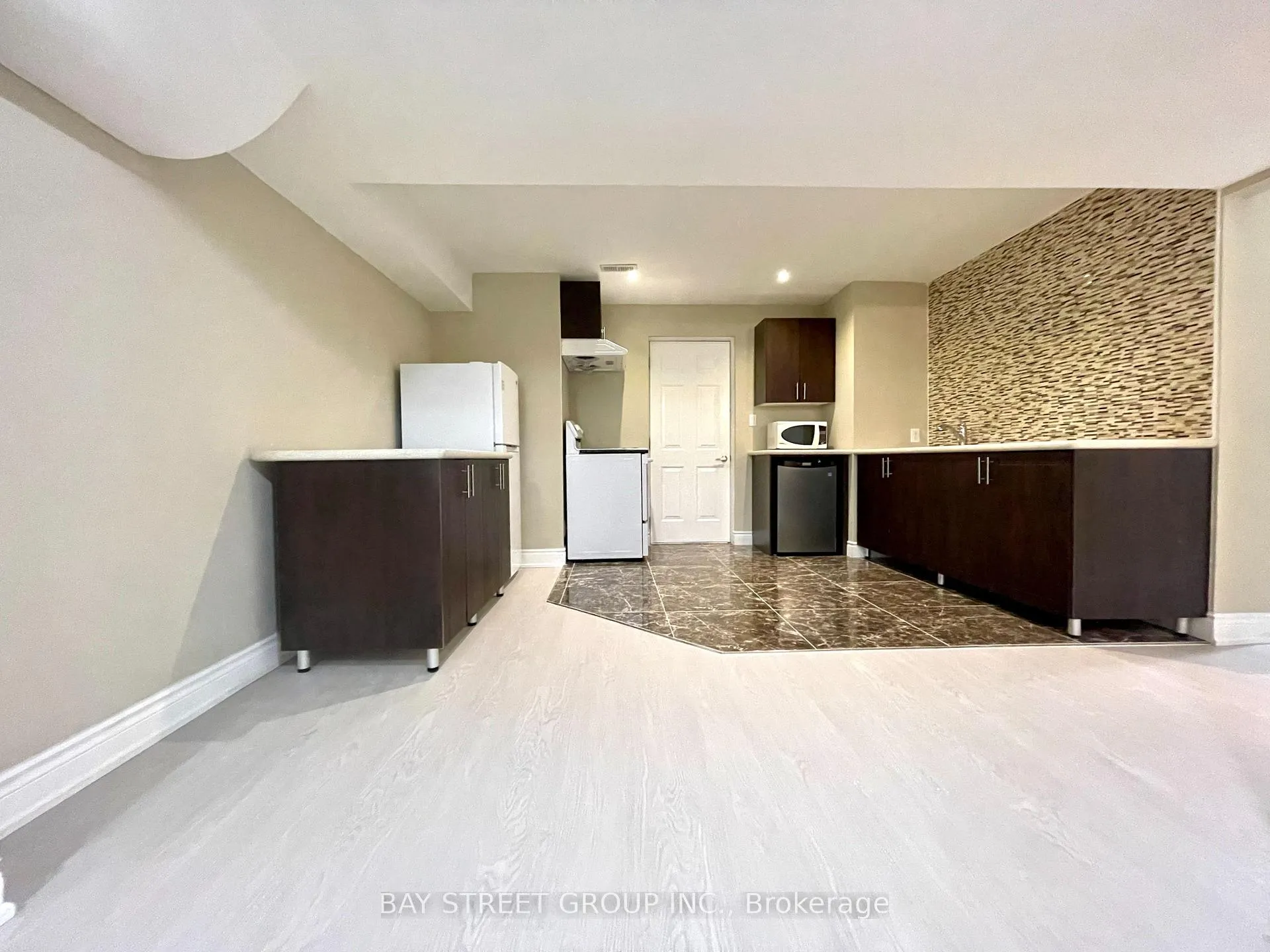 Photo 4 of 491 Mavrinac Boulevard, Aurora, Bayview Northeast — HOMEH