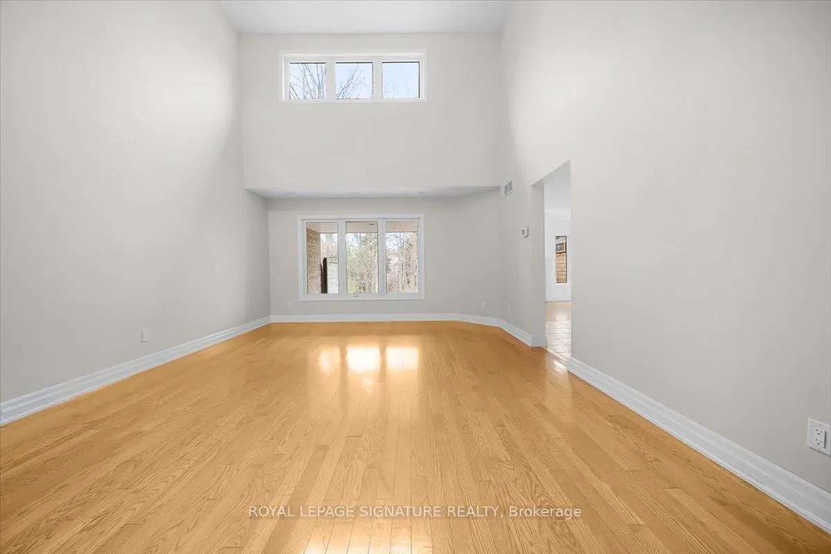 Photo 3 of 69 Candle Crescent, Kitchener, Pioneer Tower West — HOMEH