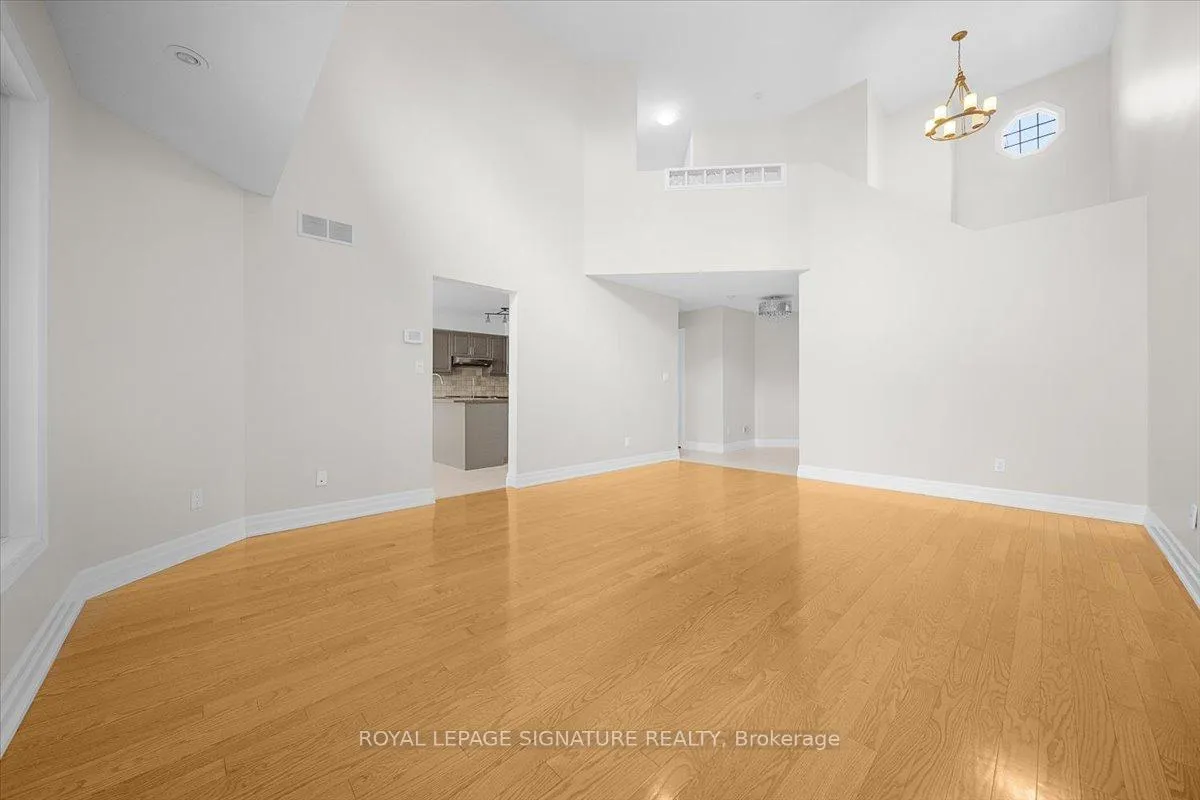 Photo 4 of 69 Candle Crescent, Kitchener, Pioneer Tower West — HOMEH