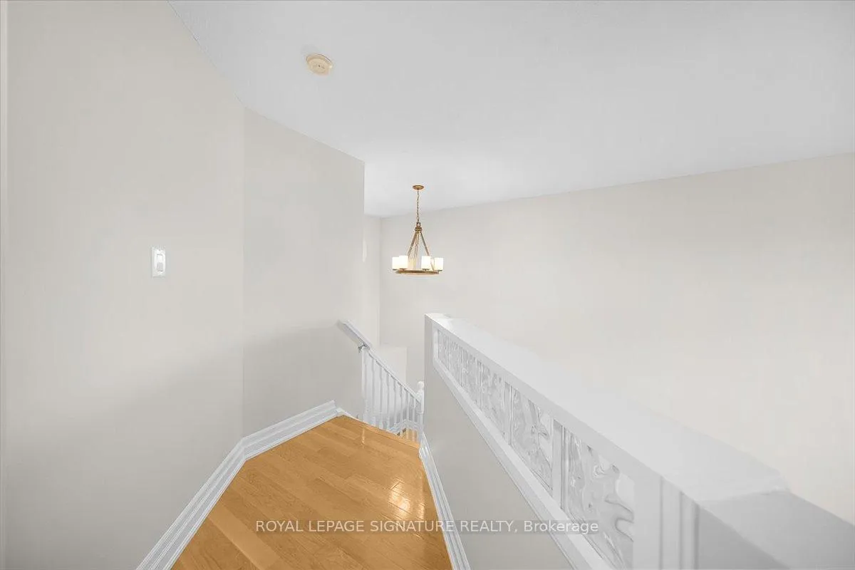 Photo 11 of 69 Candle Crescent, Kitchener, Pioneer Tower West — HOMEH