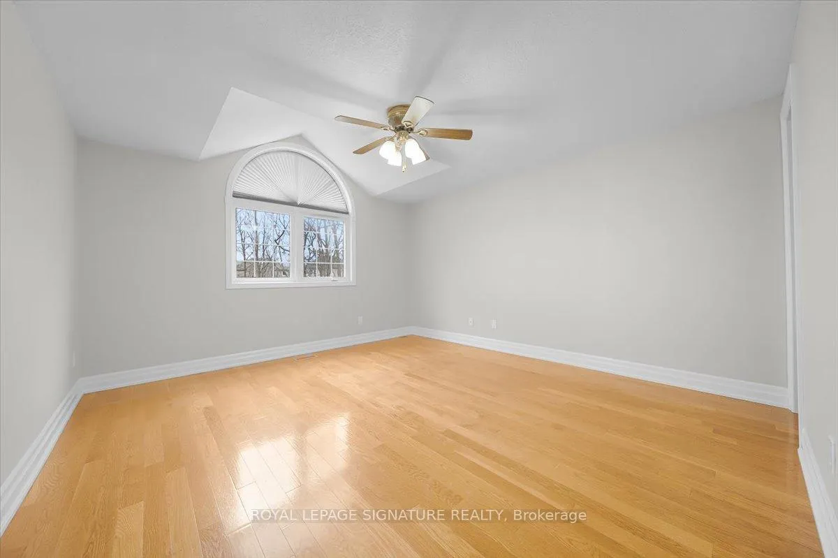 Photo 13 of 69 Candle Crescent, Kitchener, Pioneer Tower West — HOMEH