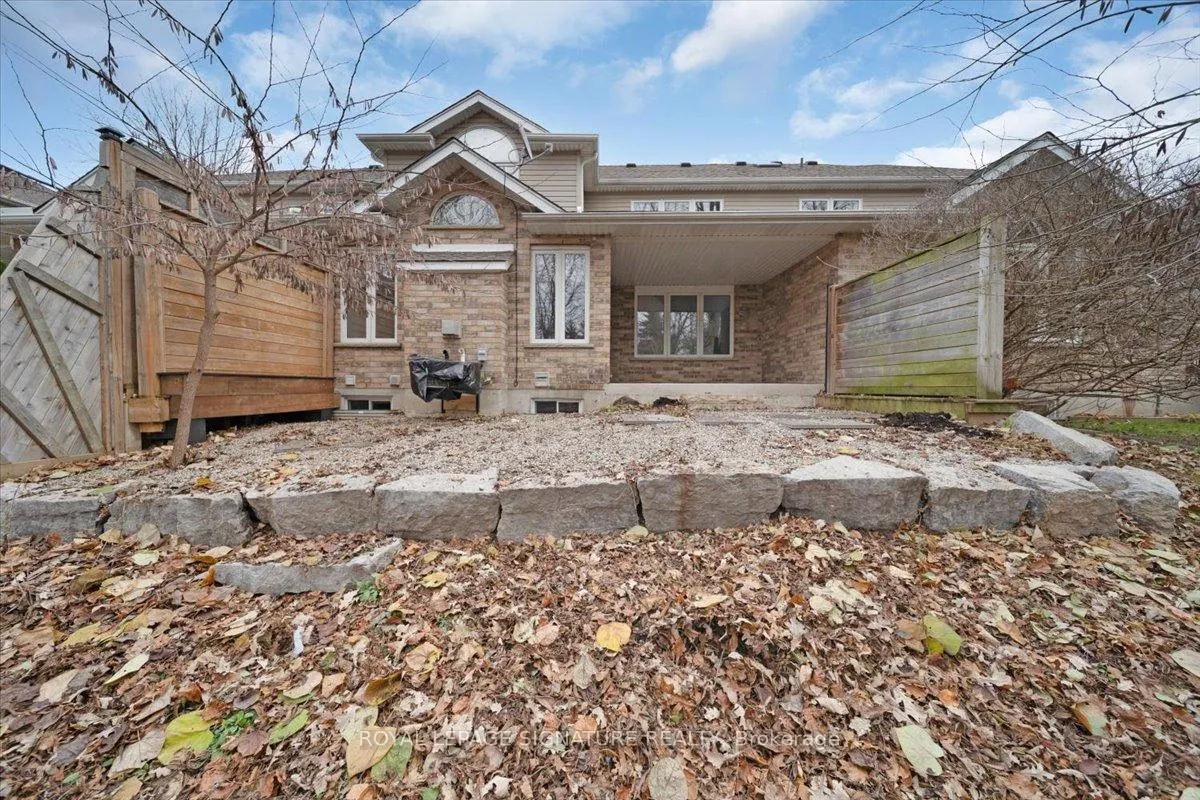 Photo 21 of 69 Candle Crescent, Kitchener, Pioneer Tower West — HOMEH