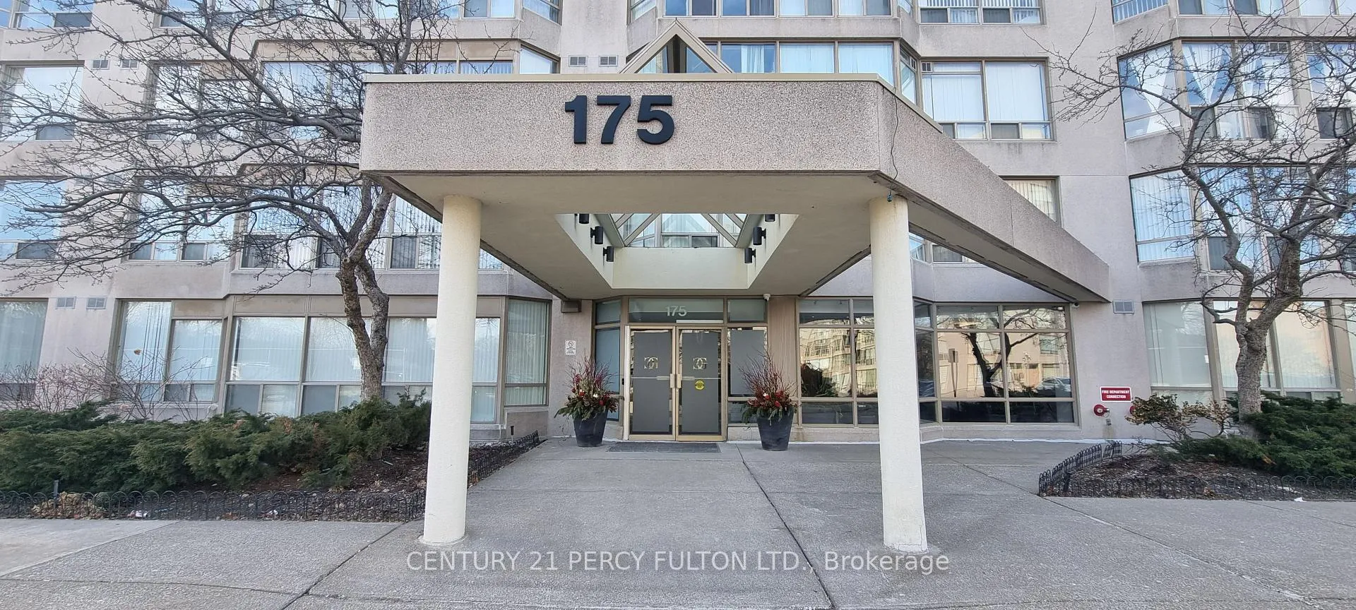 Photo 2 of Unit #912, 175 Cedar Avenue, Richmond Hill, Harding — HOMEH