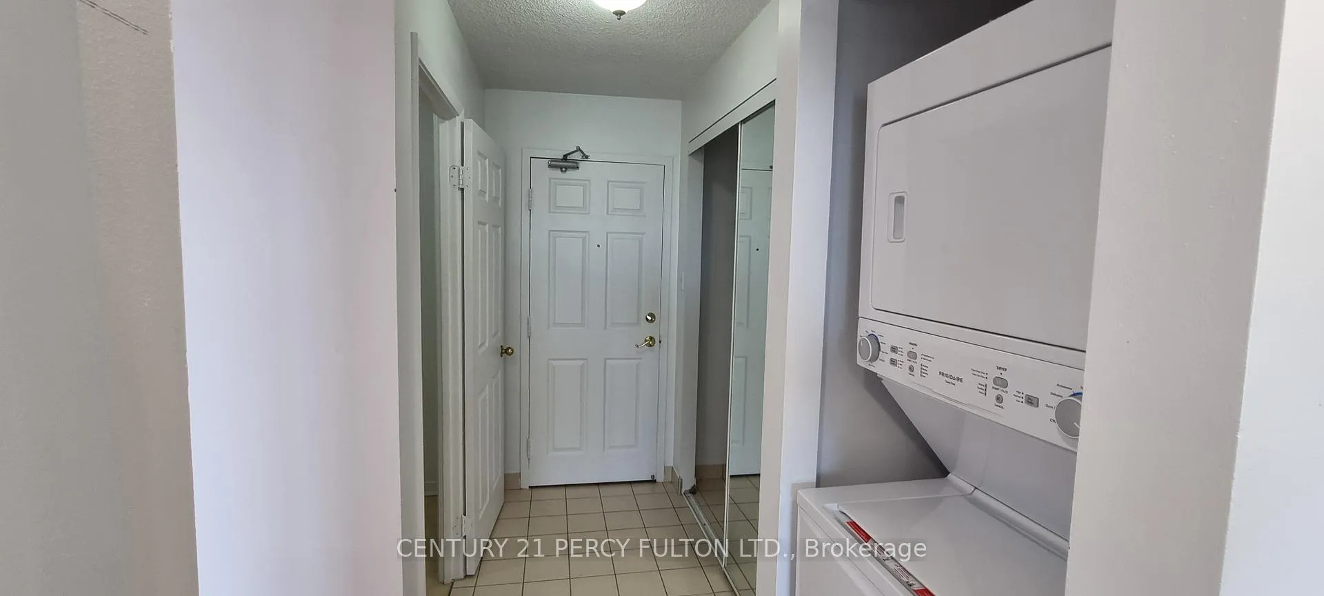 Photo 14 of Unit #912, 175 Cedar Avenue, Richmond Hill, Harding — HOMEH
