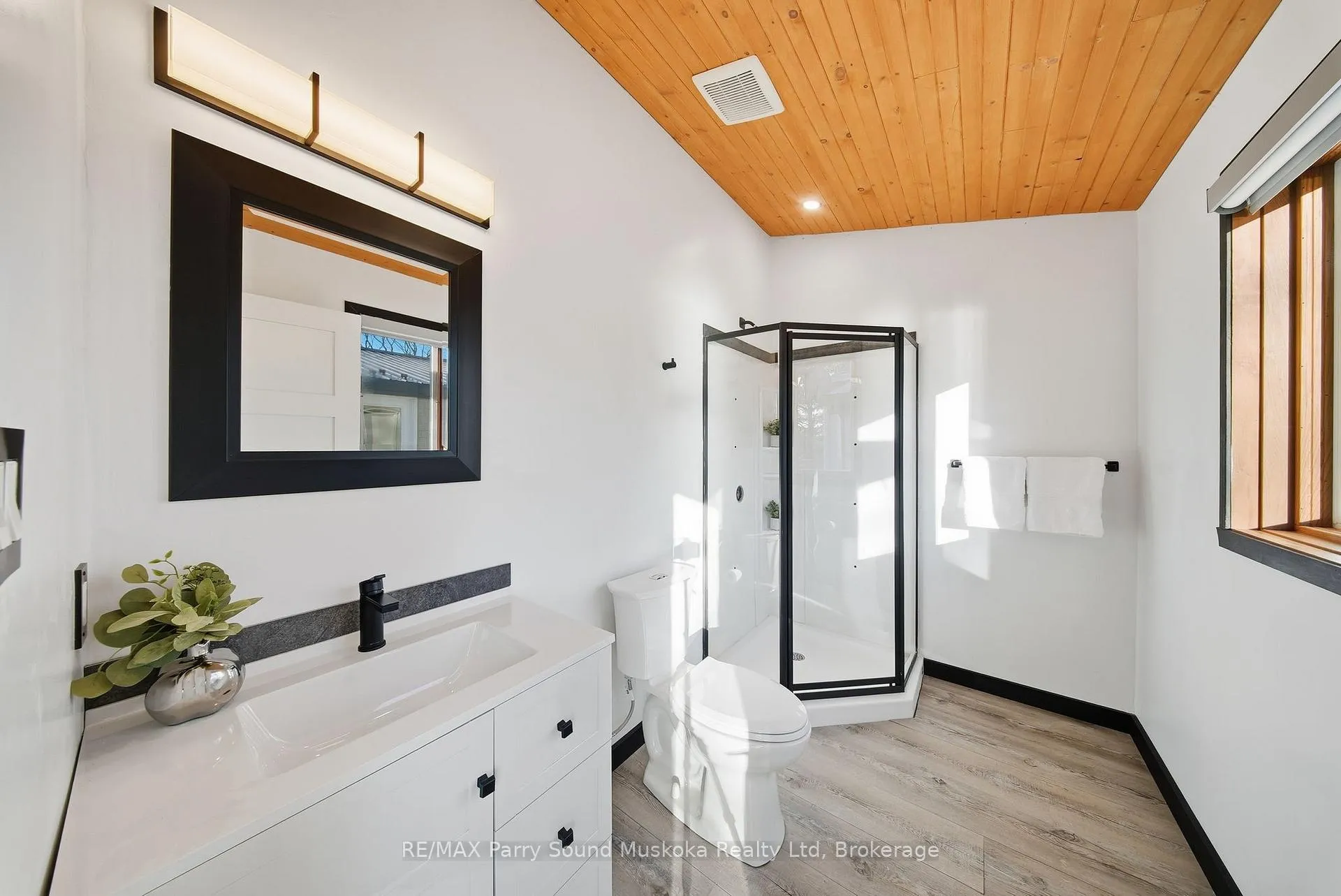 Photo 23 of 16 Hillside Drive, Carling — HOMEH