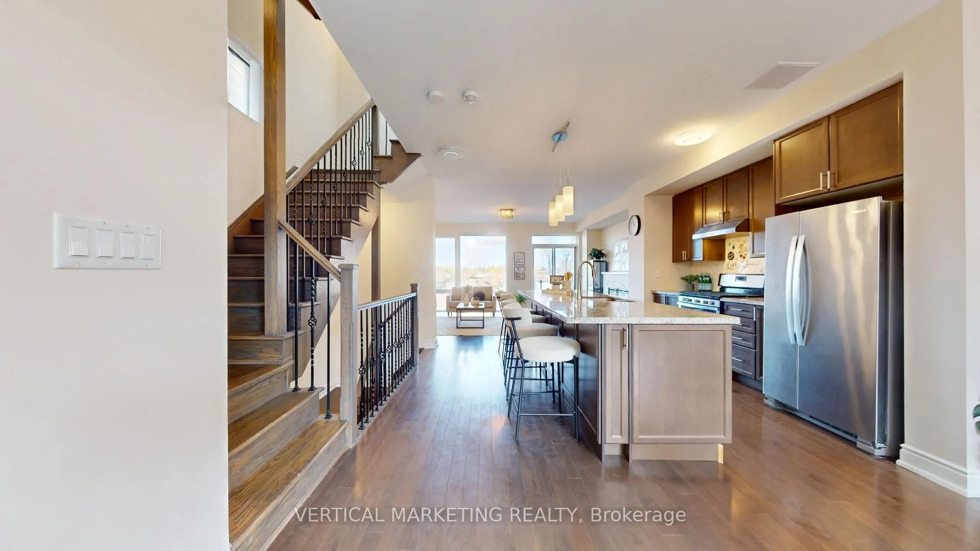 Photo 10 of 36 Pony Farm Drive, Etobicoke, Willowridge-Martingrove-Richview — HOMEH