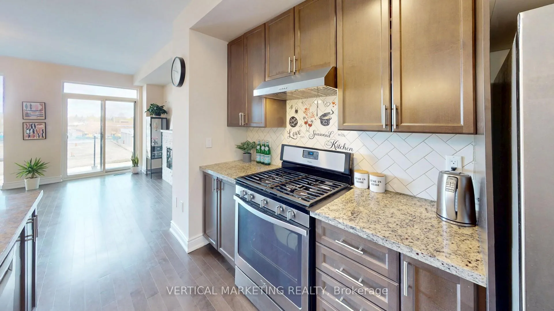 Photo 14 of 36 Pony Farm Drive, Etobicoke, Willowridge-Martingrove-Richview — HOMEH