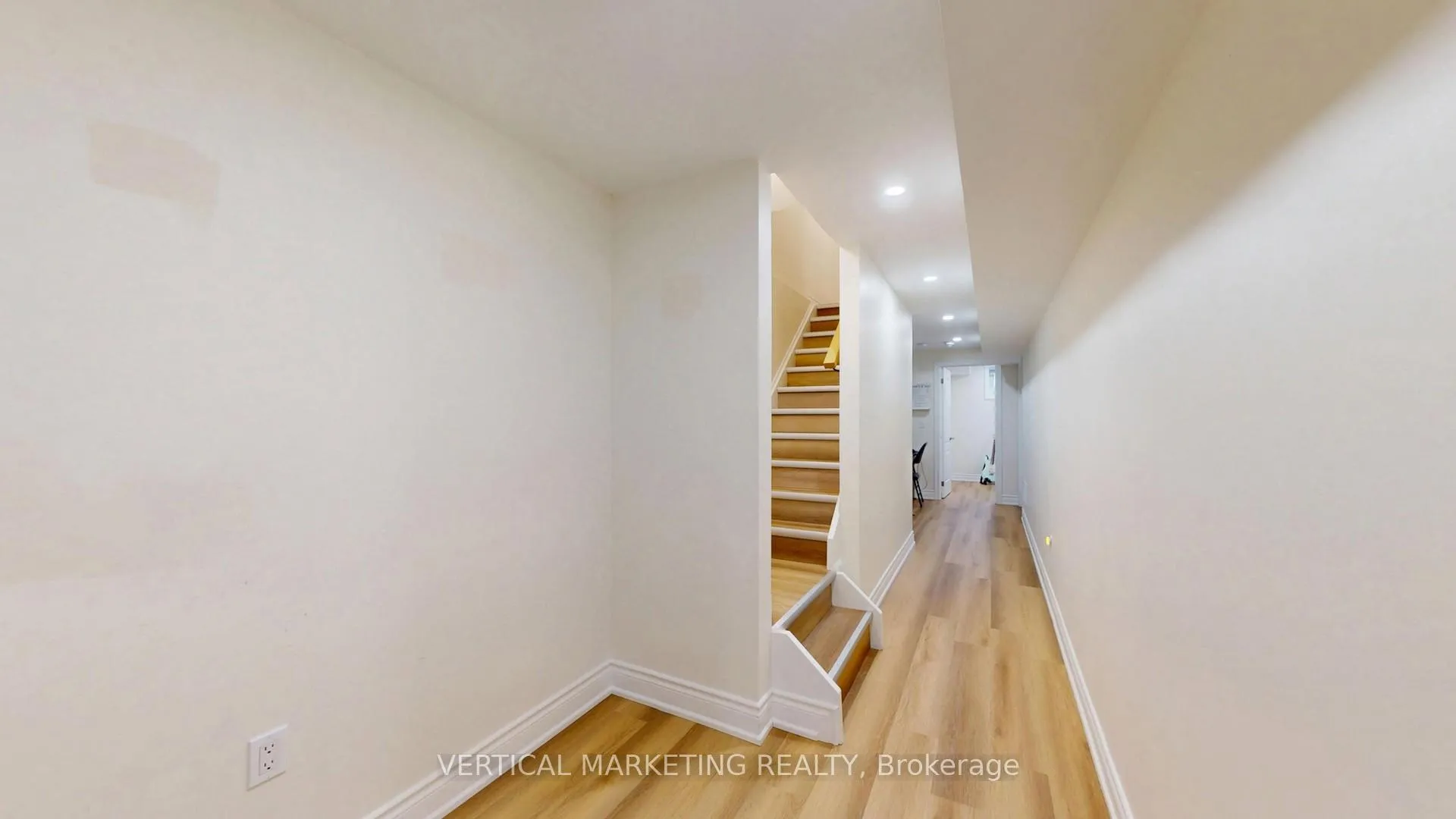 Photo 34 of 36 Pony Farm Drive, Etobicoke, Willowridge-Martingrove-Richview — HOMEH