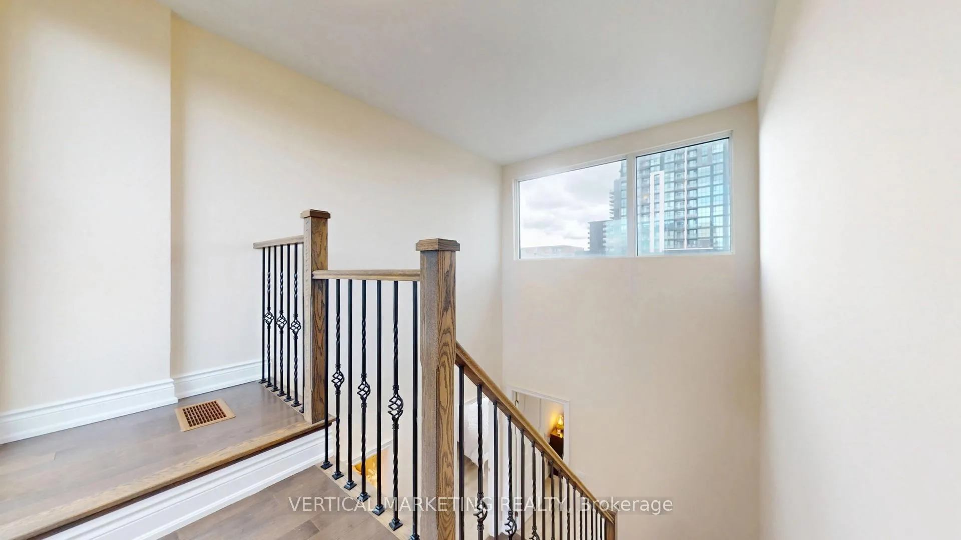 Photo 39 of 36 Pony Farm Drive, Etobicoke, Willowridge-Martingrove-Richview — HOMEH