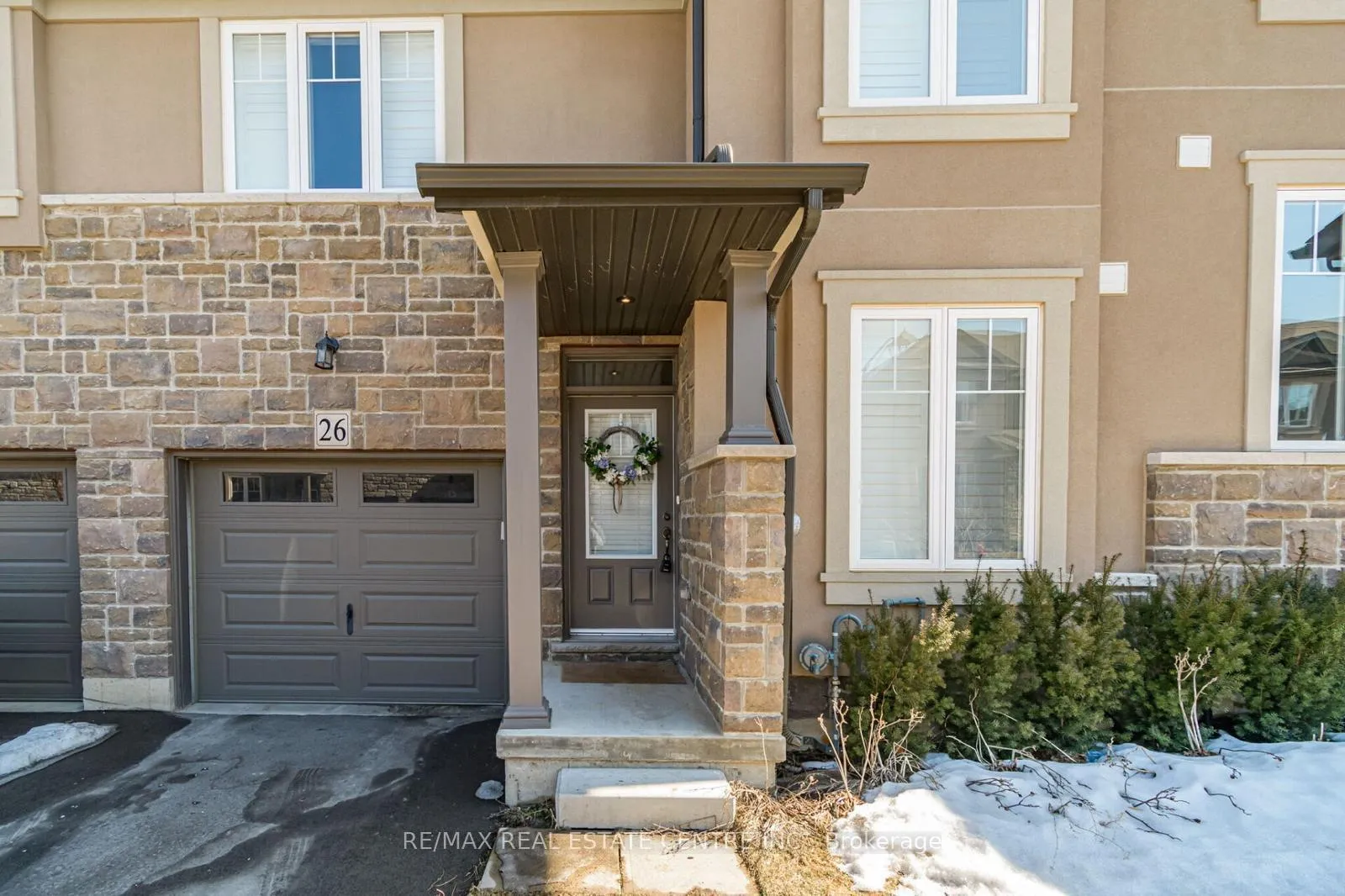 Photo 2 of Unit UNIT # 26, 120 Vineburg Drive, Hamilton, Templemead — HOMEH