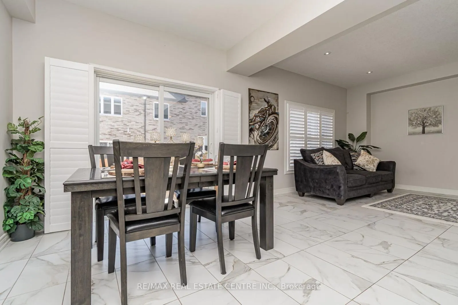 Photo 13 of Unit UNIT # 26, 120 Vineburg Drive, Hamilton, Templemead — HOMEH