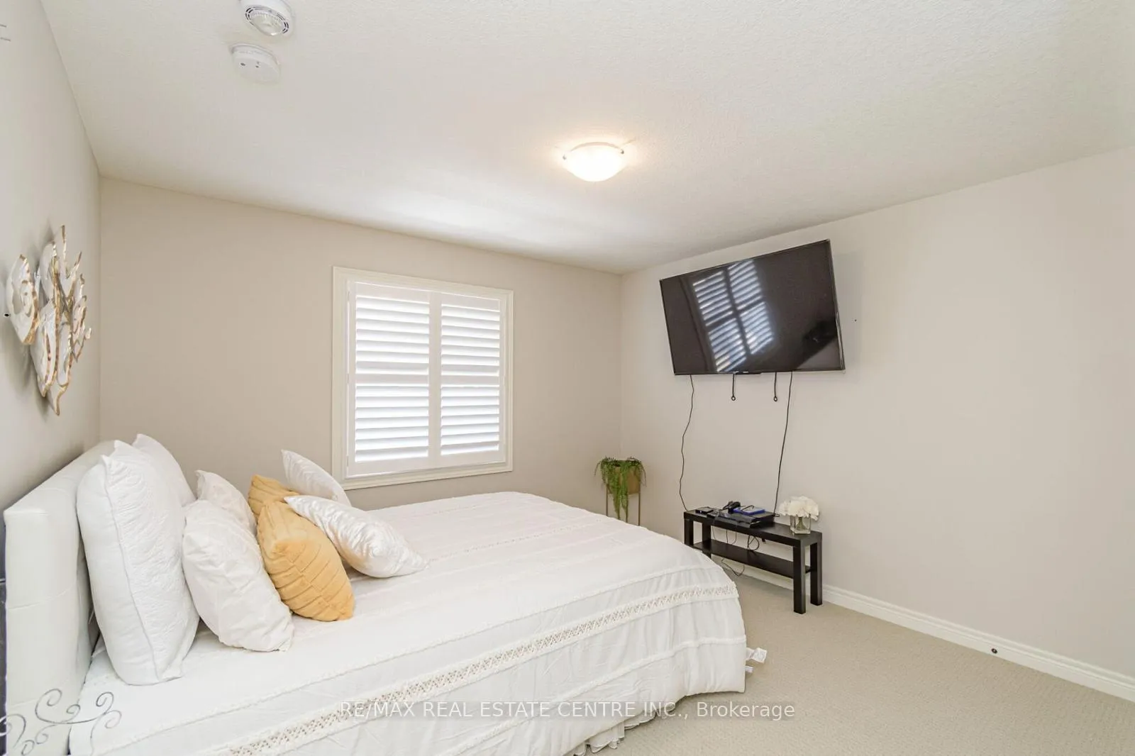 Photo 29 of Unit UNIT # 26, 120 Vineburg Drive, Hamilton, Templemead — HOMEH