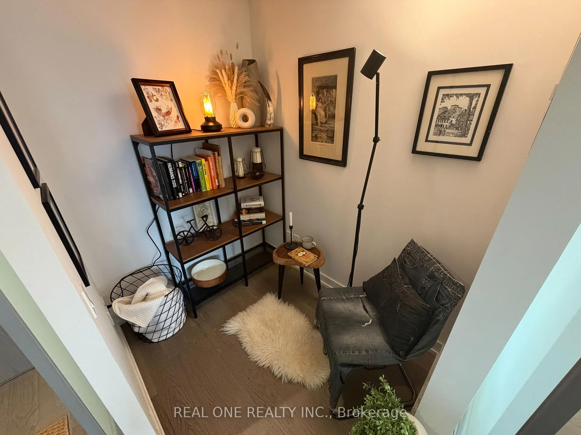 Photo 12 of Unit 1902, 161 Roehampton Avenue, Toronto, Mount Pleasant West — HOMEH
