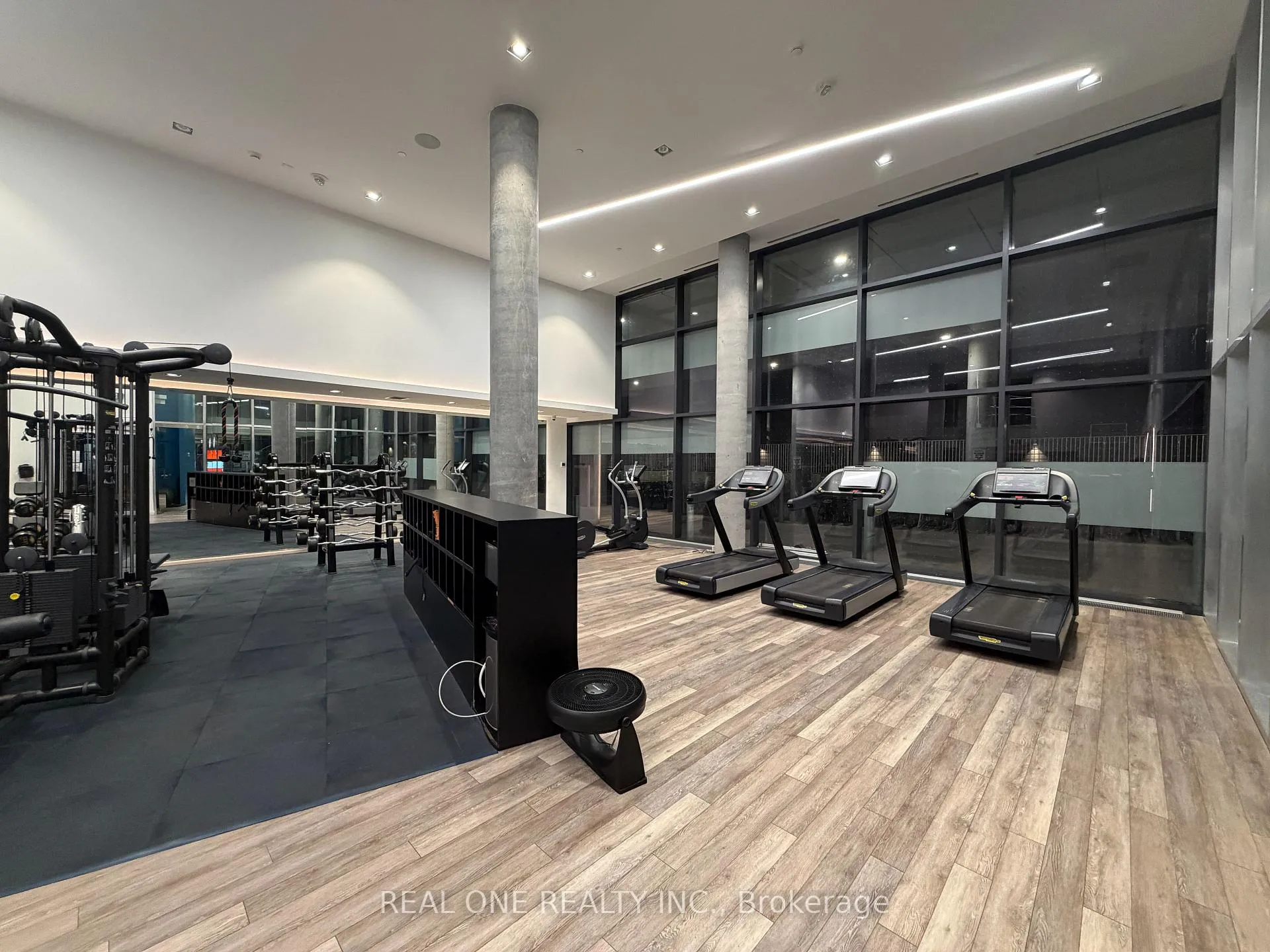 Photo 22 of Unit 1902, 161 Roehampton Avenue, Toronto, Mount Pleasant West — HOMEH