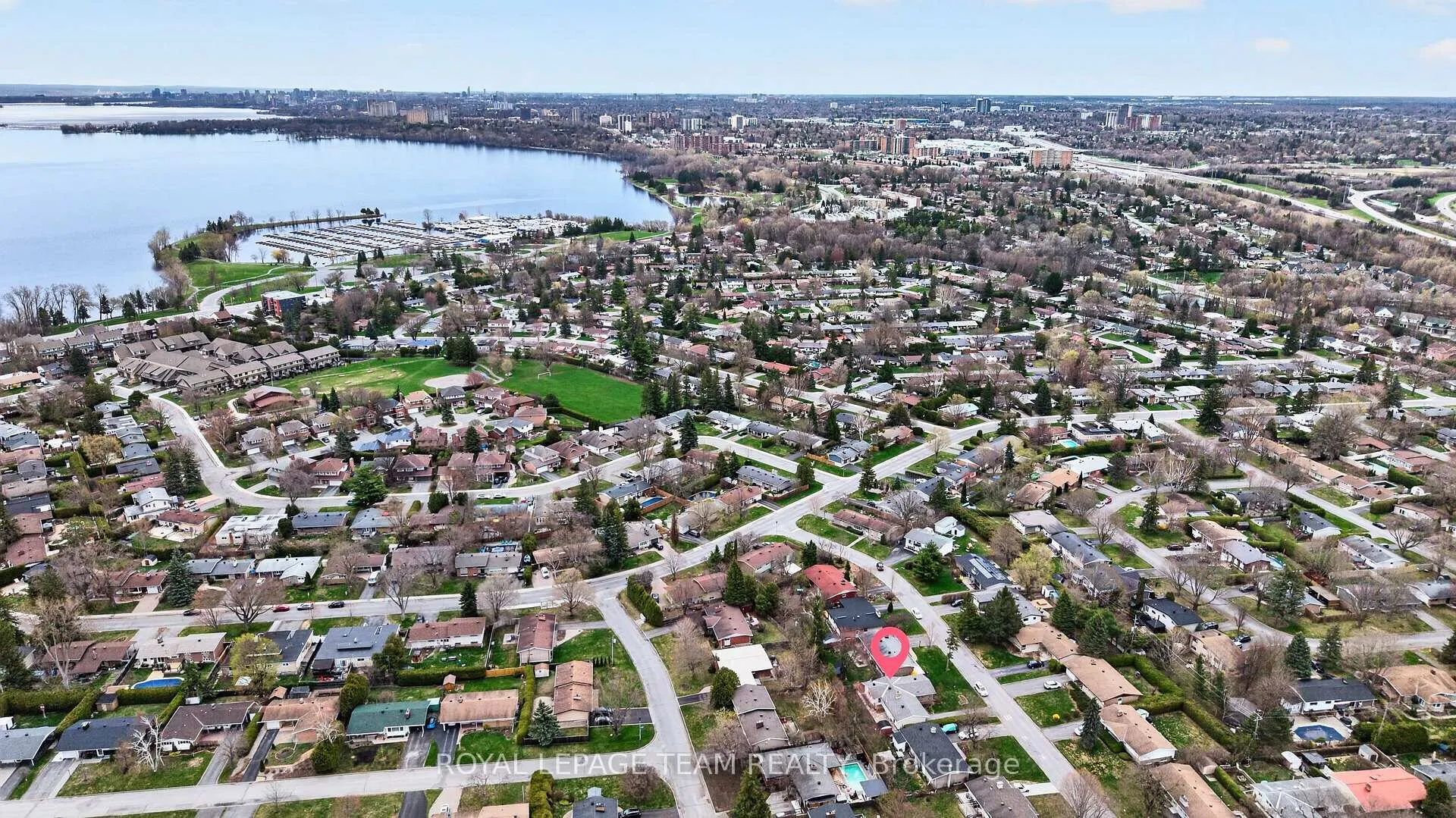 Photo 4 of 10 Cleadon Drive, Ottawa, Crystal Beach — HOMEH