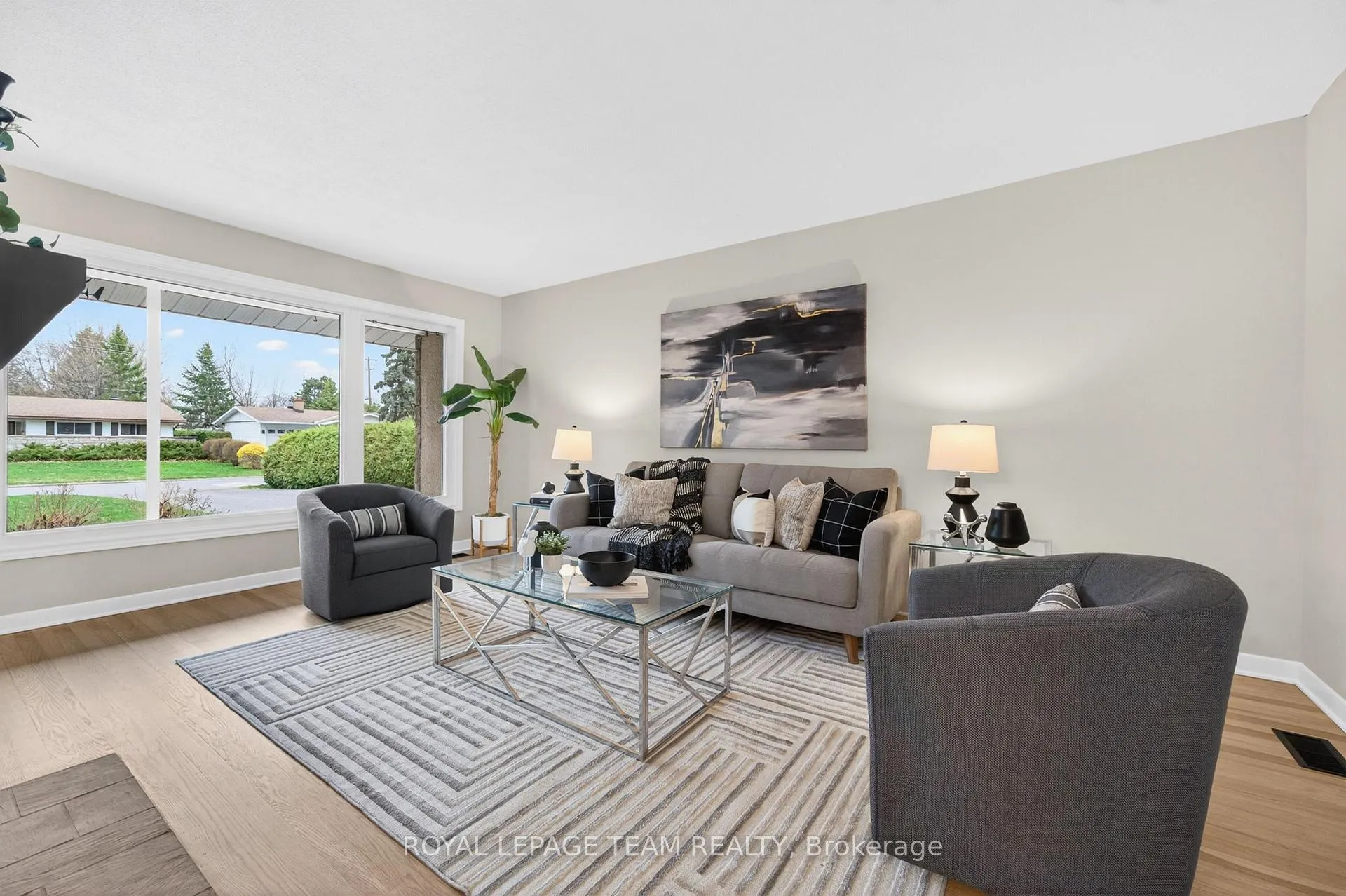 Photo 11 of 10 Cleadon Drive, Ottawa, Crystal Beach — HOMEH